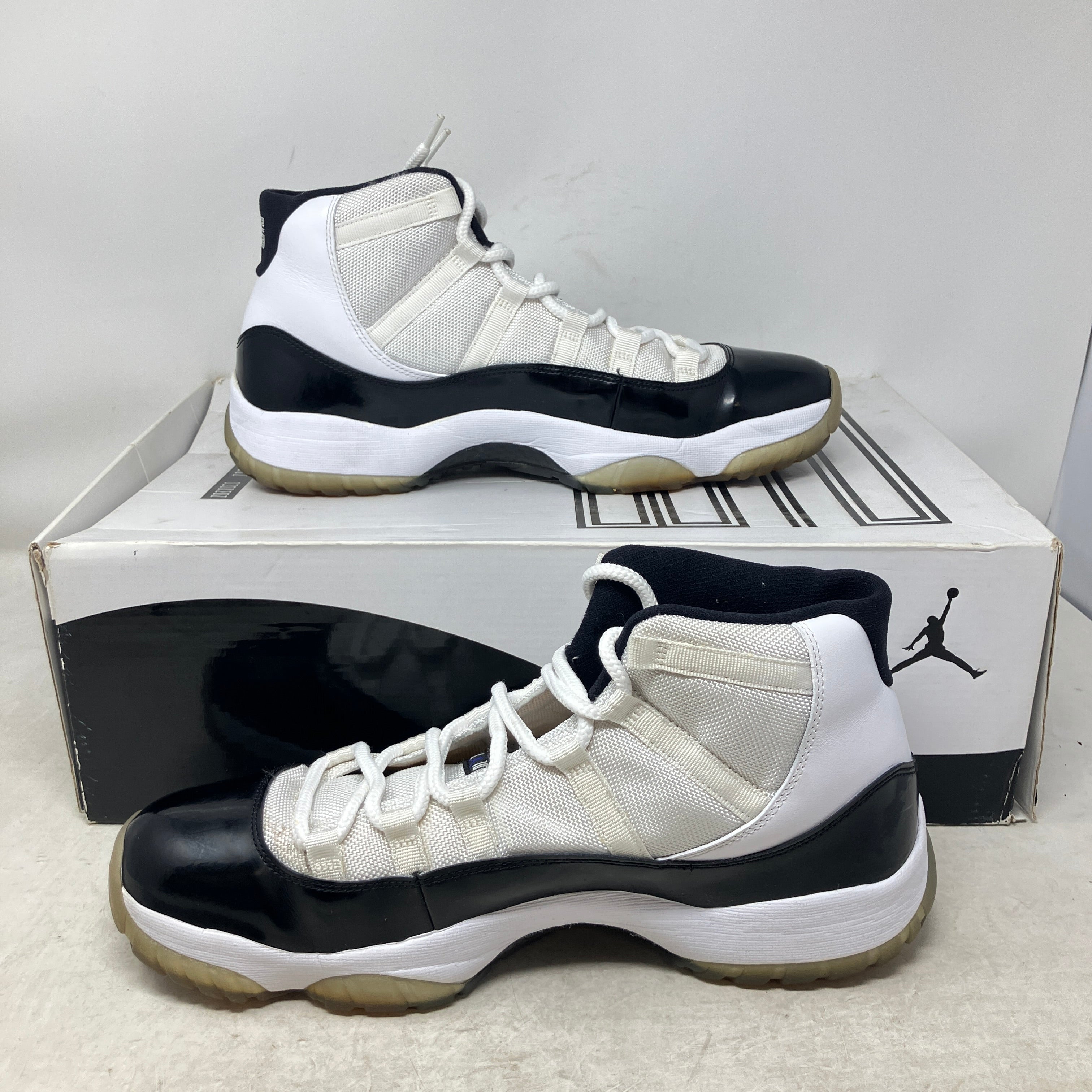 Jordan 11 Retro Concord (2011)