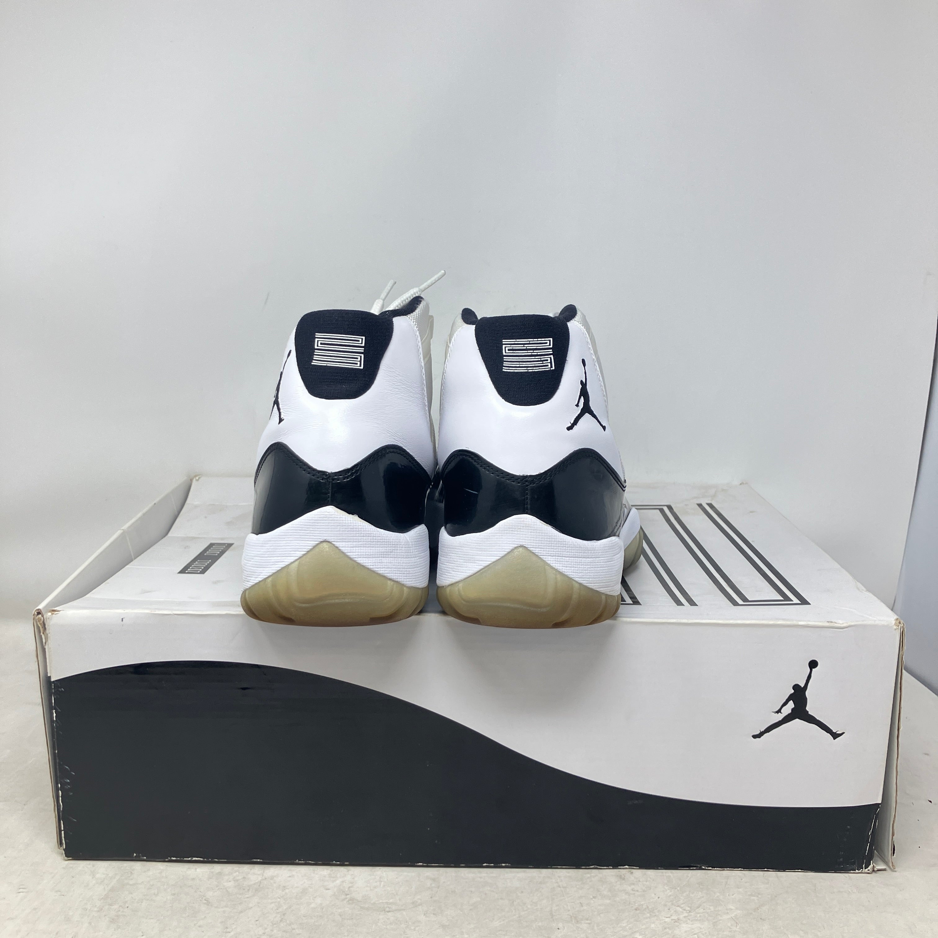 Jordan 11 Retro Concord (2011)