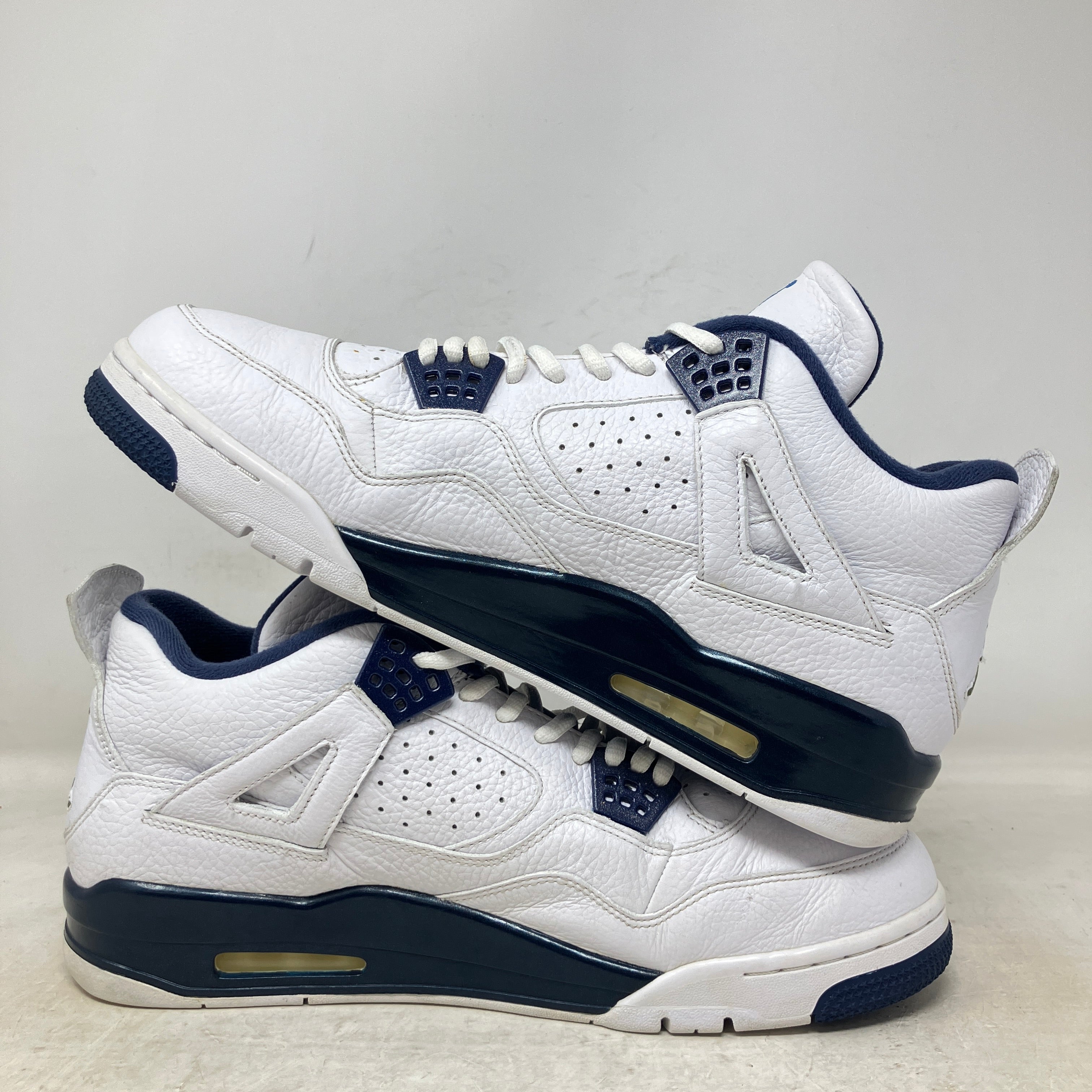 Jordan 4 Retro Columbia (2015)