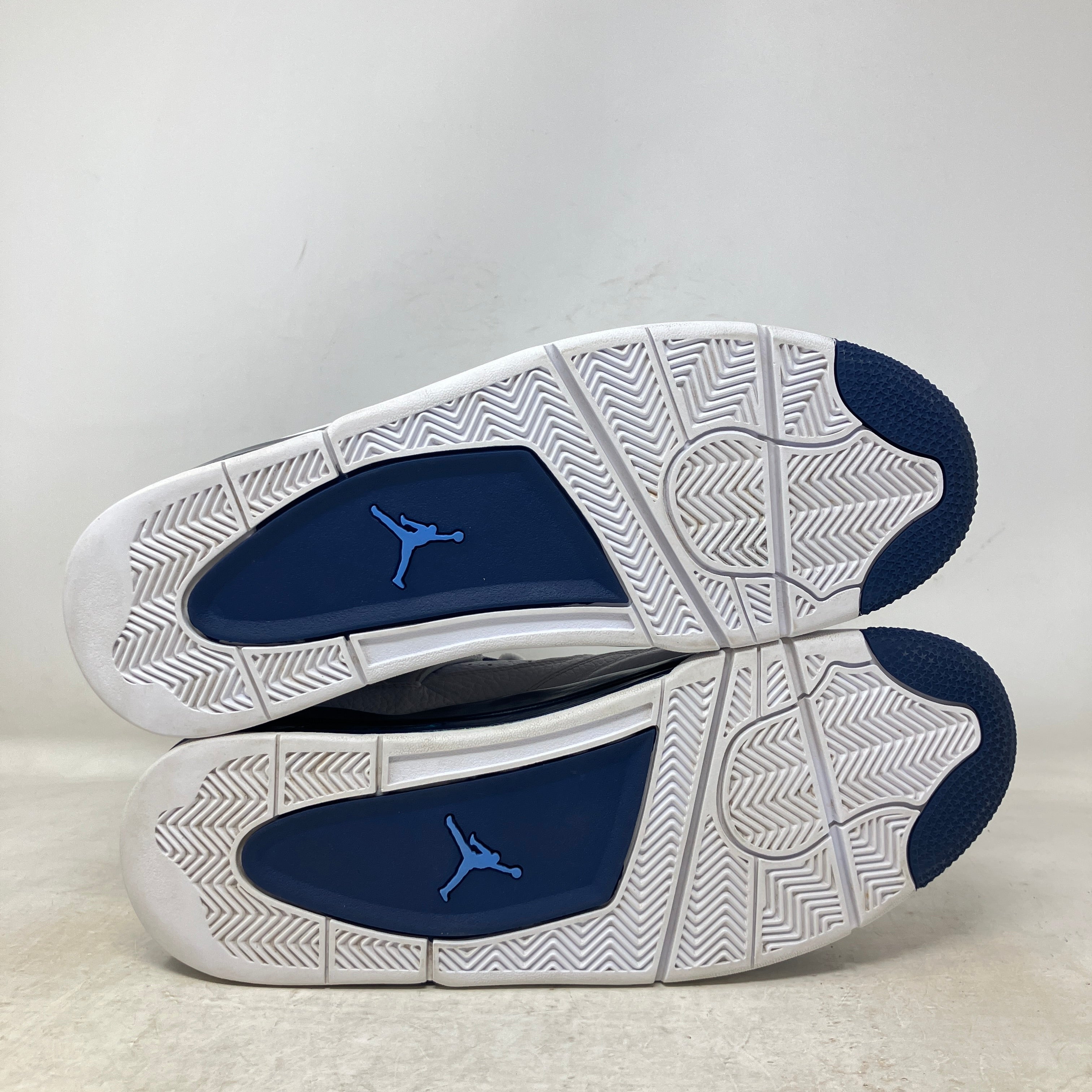 Jordan 4 Retro Columbia (2015)