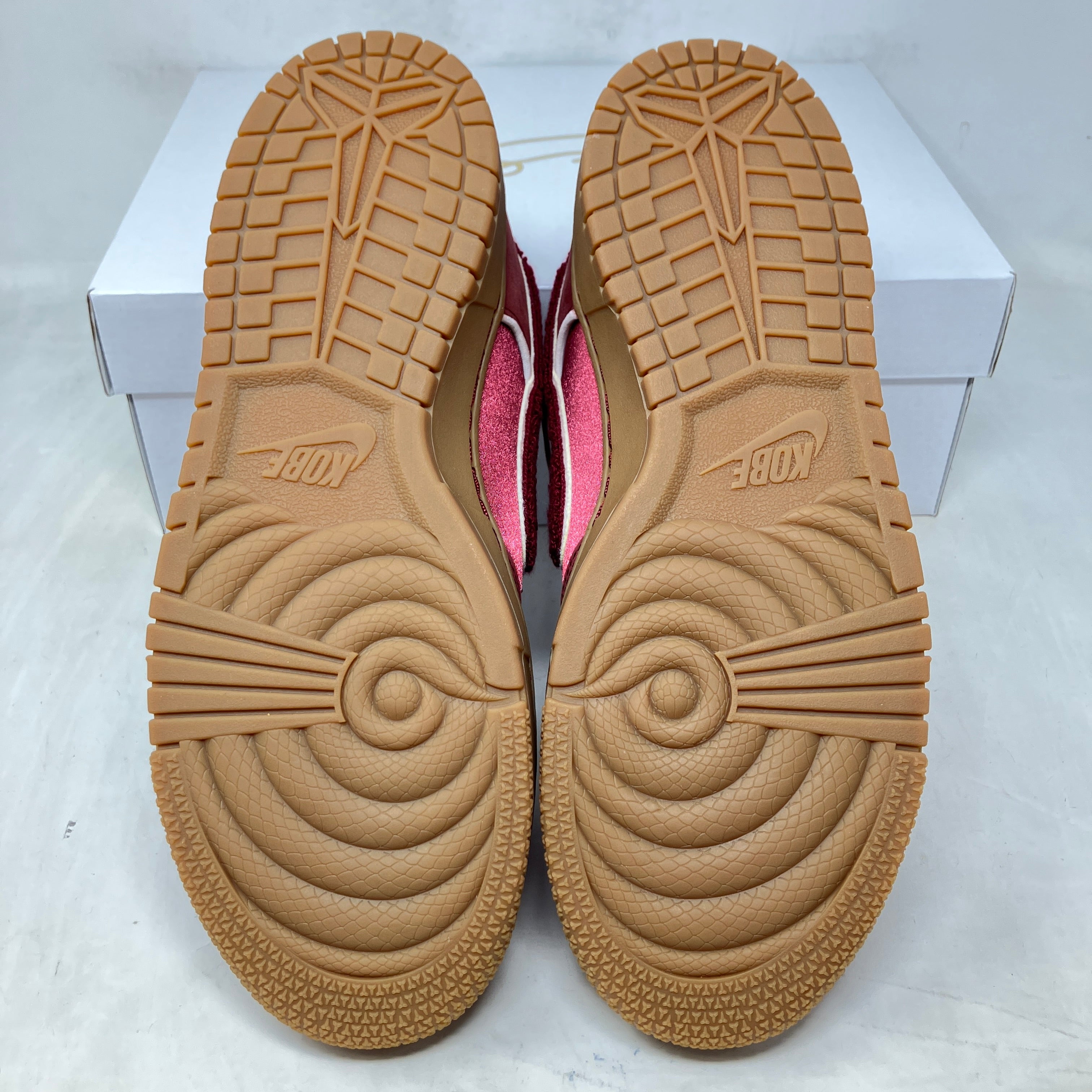 Nike Dunk Low Protro Kobe Bryant Lower Merion Away
