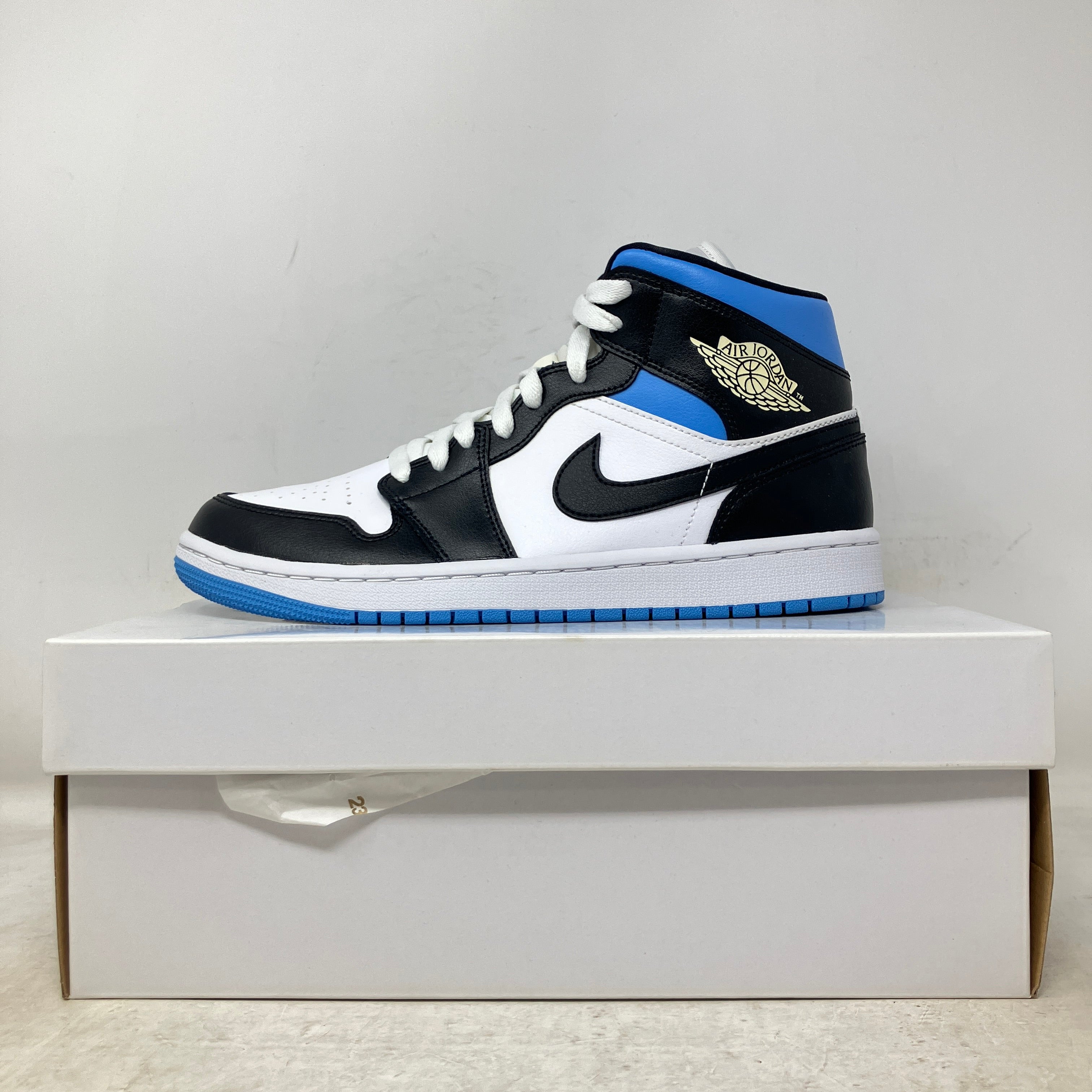 Jordan 1 Mid University Blue (Women's)