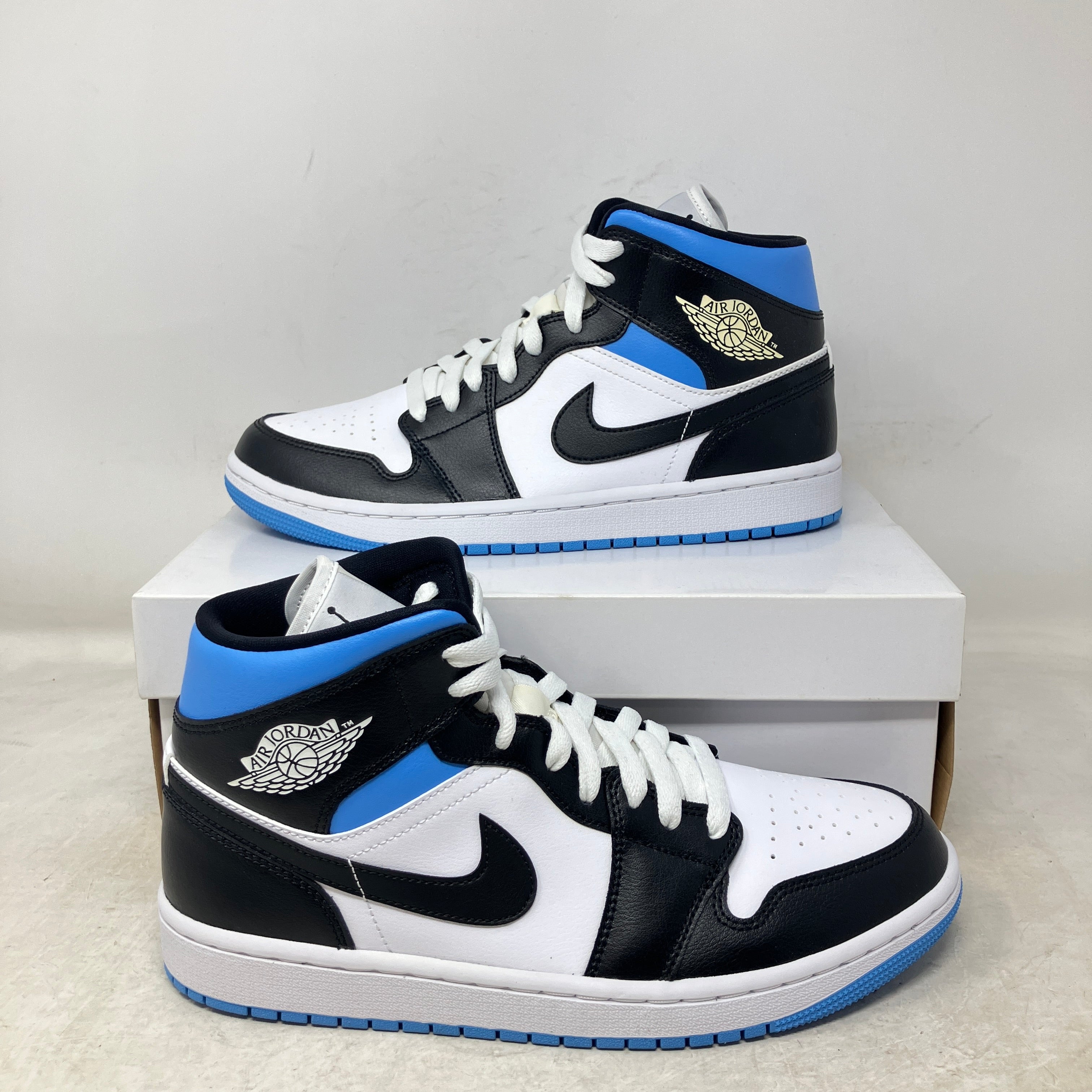 Jordan 1 Mid University Blue (Women's)