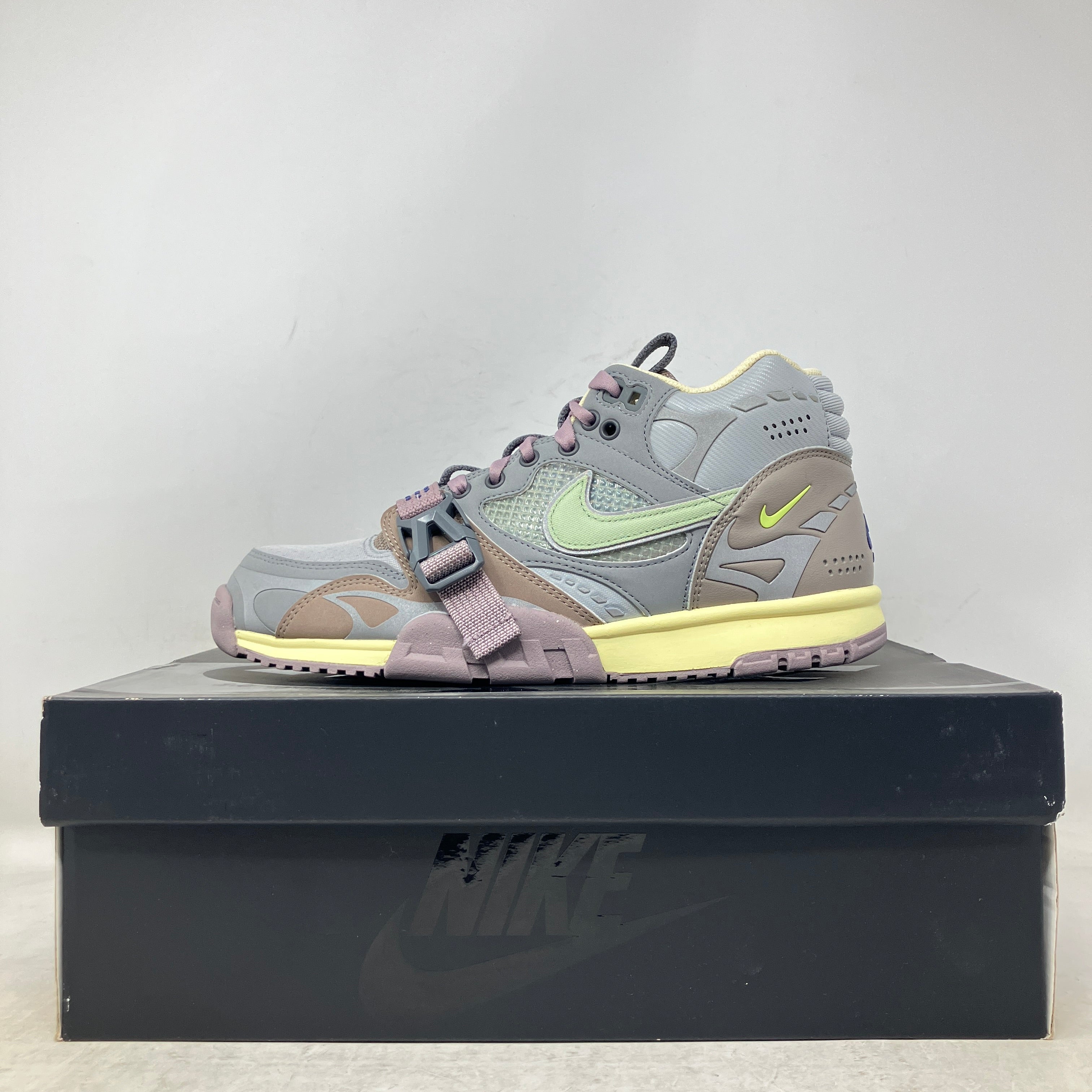 Nike Air Trainer 1 Utility SP Light Smoke Grey Honeydew Particle Grey