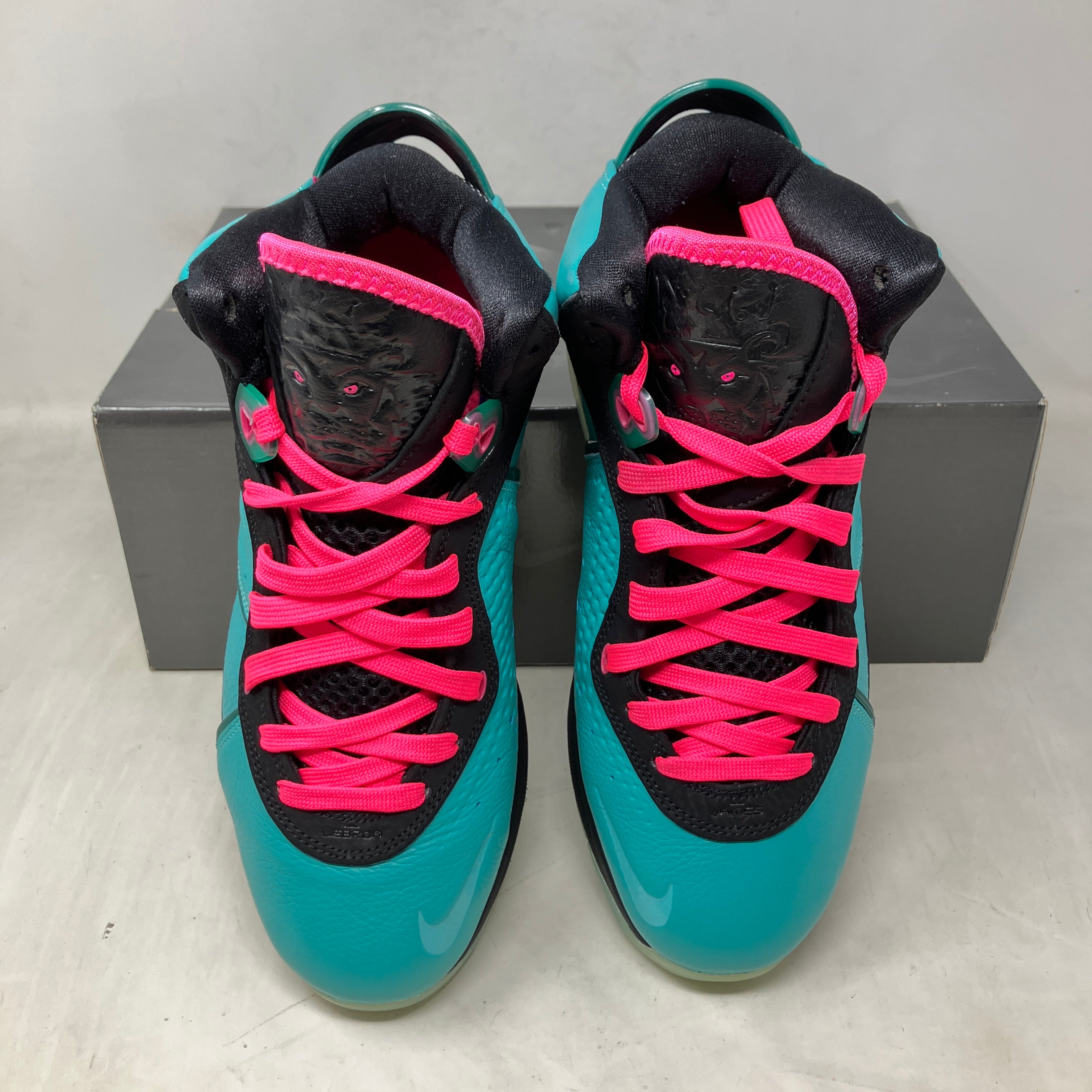 Nike LeBron 8 South Beach (2021)