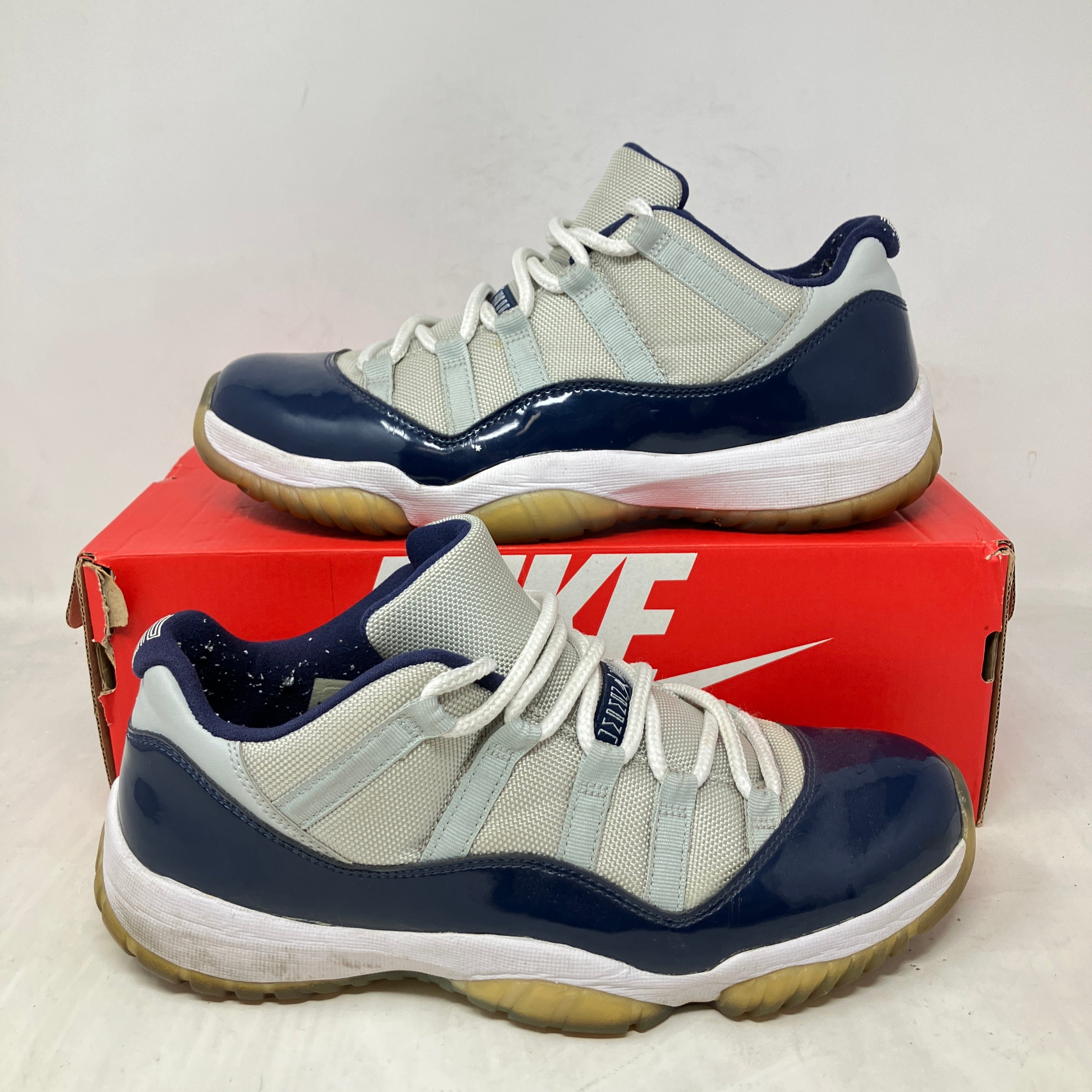 Jordan 11 Retro Low Georgetown