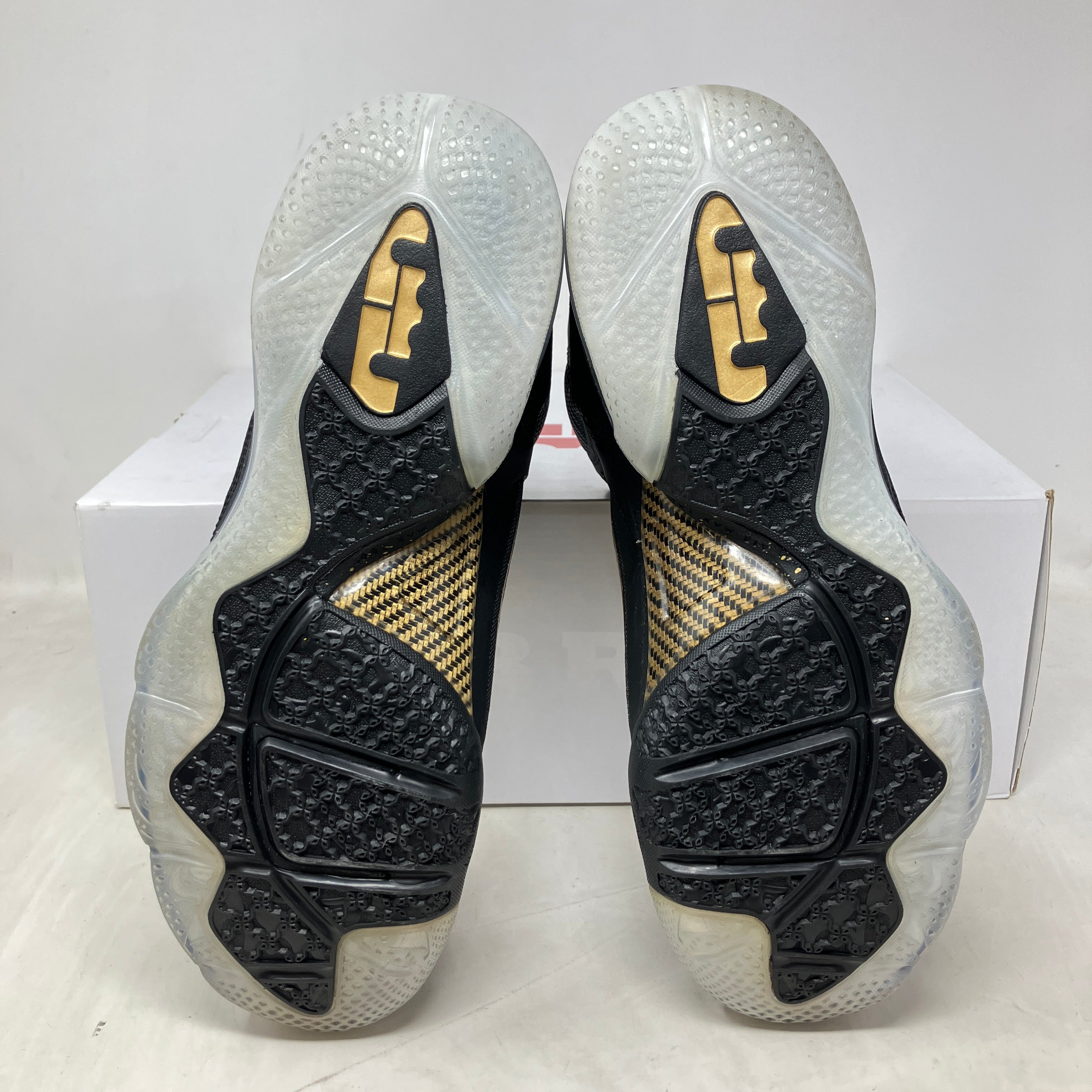 Nike LeBron 9 Watch the Throne (2022)