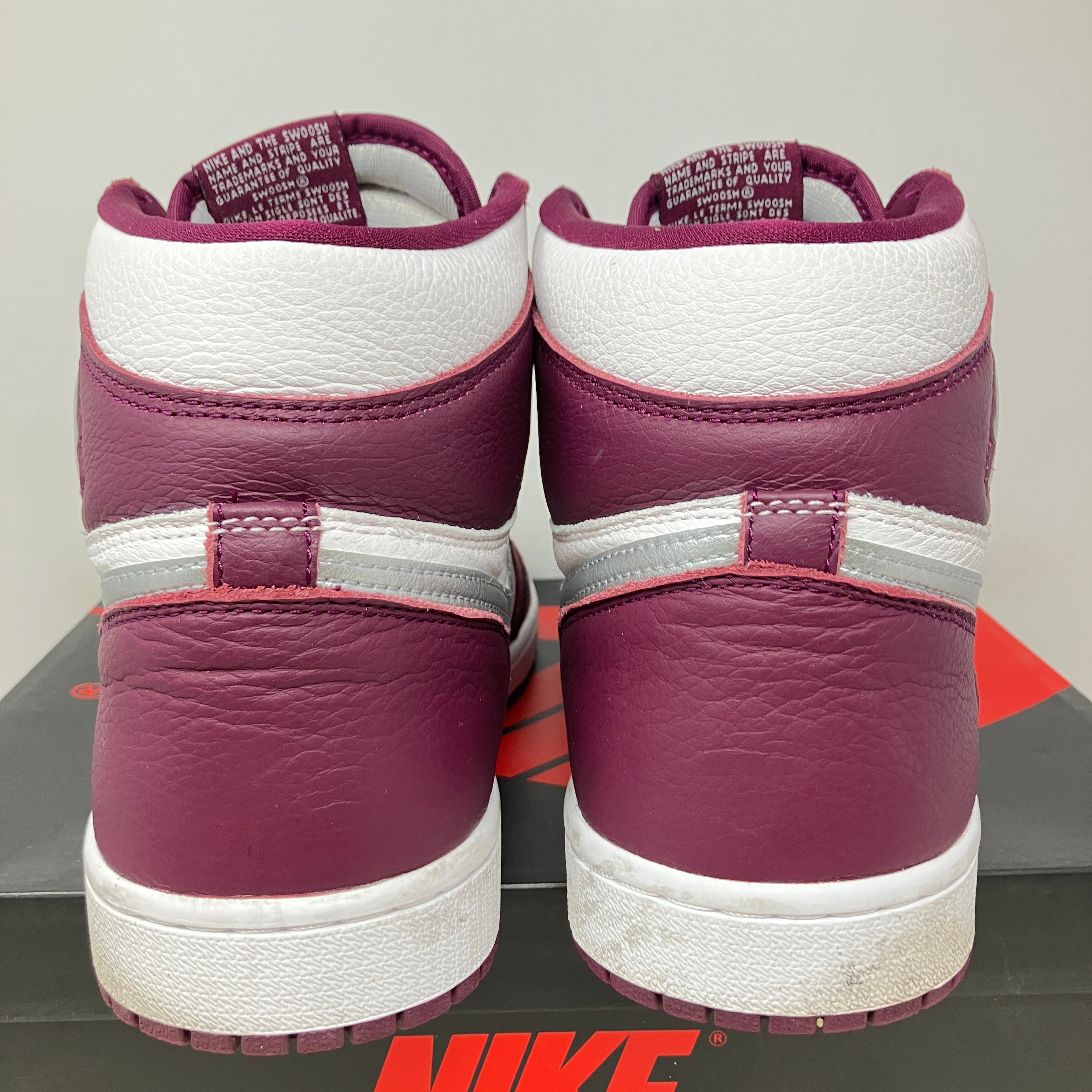 Jordan 1 Retro High OG Bordeaux