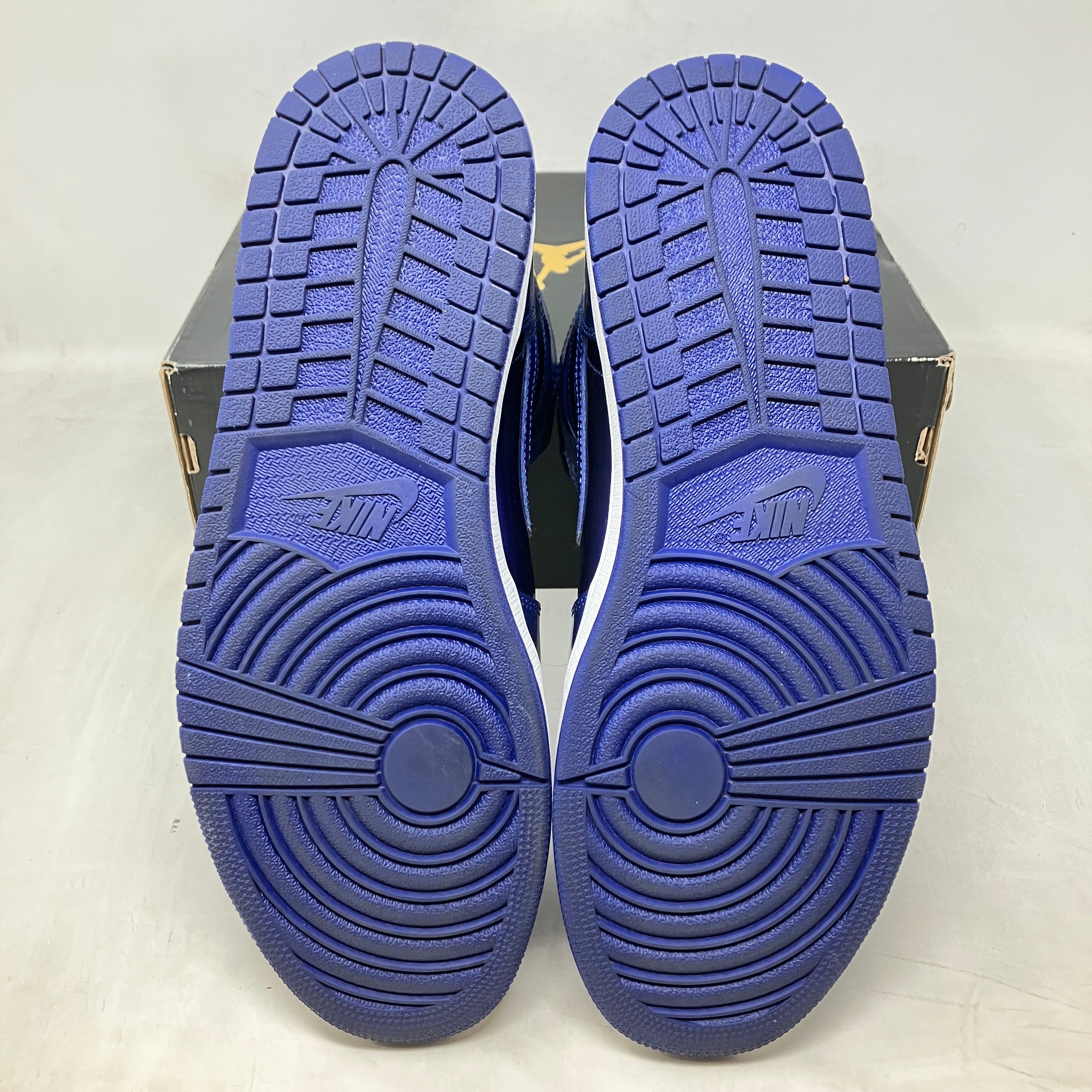 Jordan 1 Retro Deep Royal