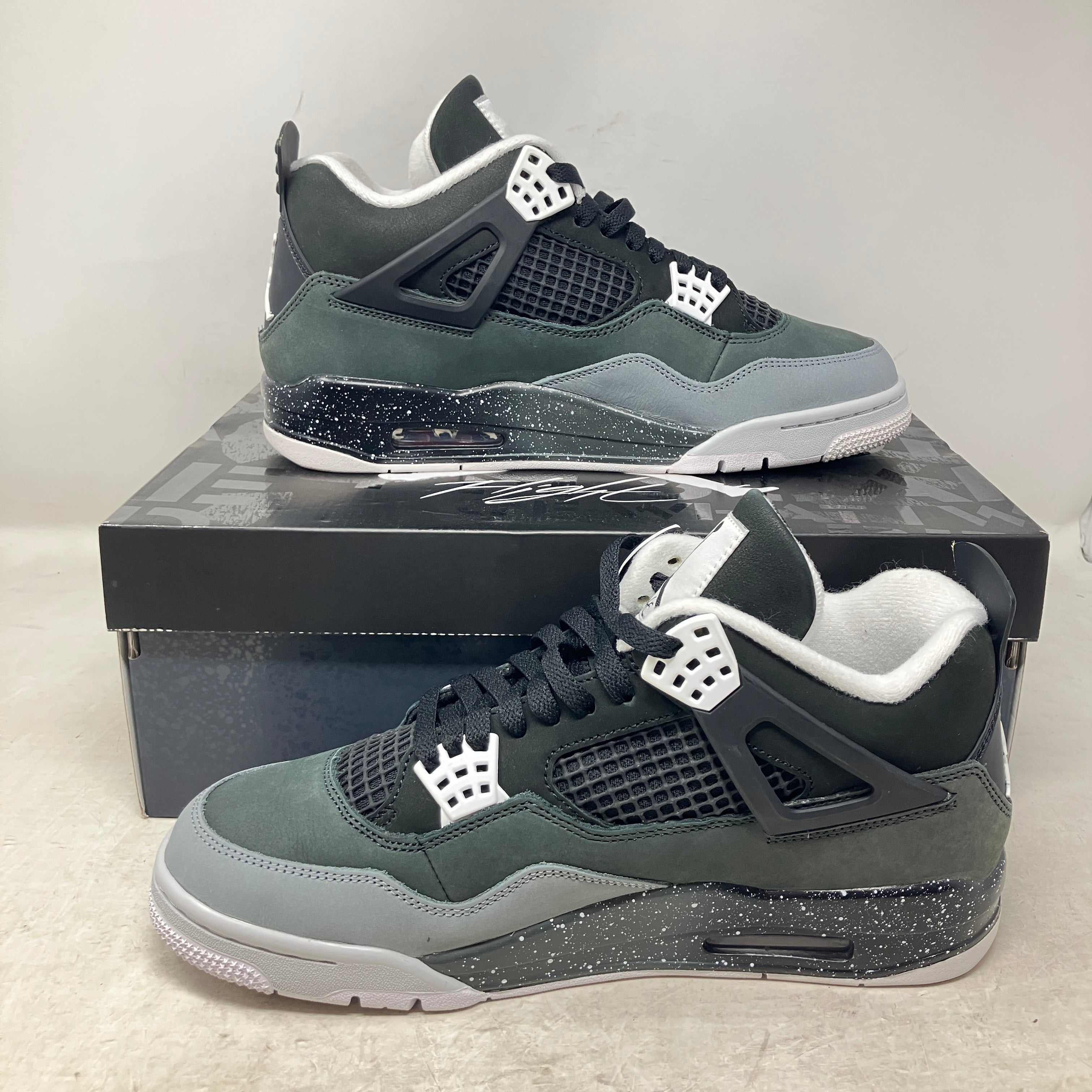 Jordan 4 Retro Fear (2024)
