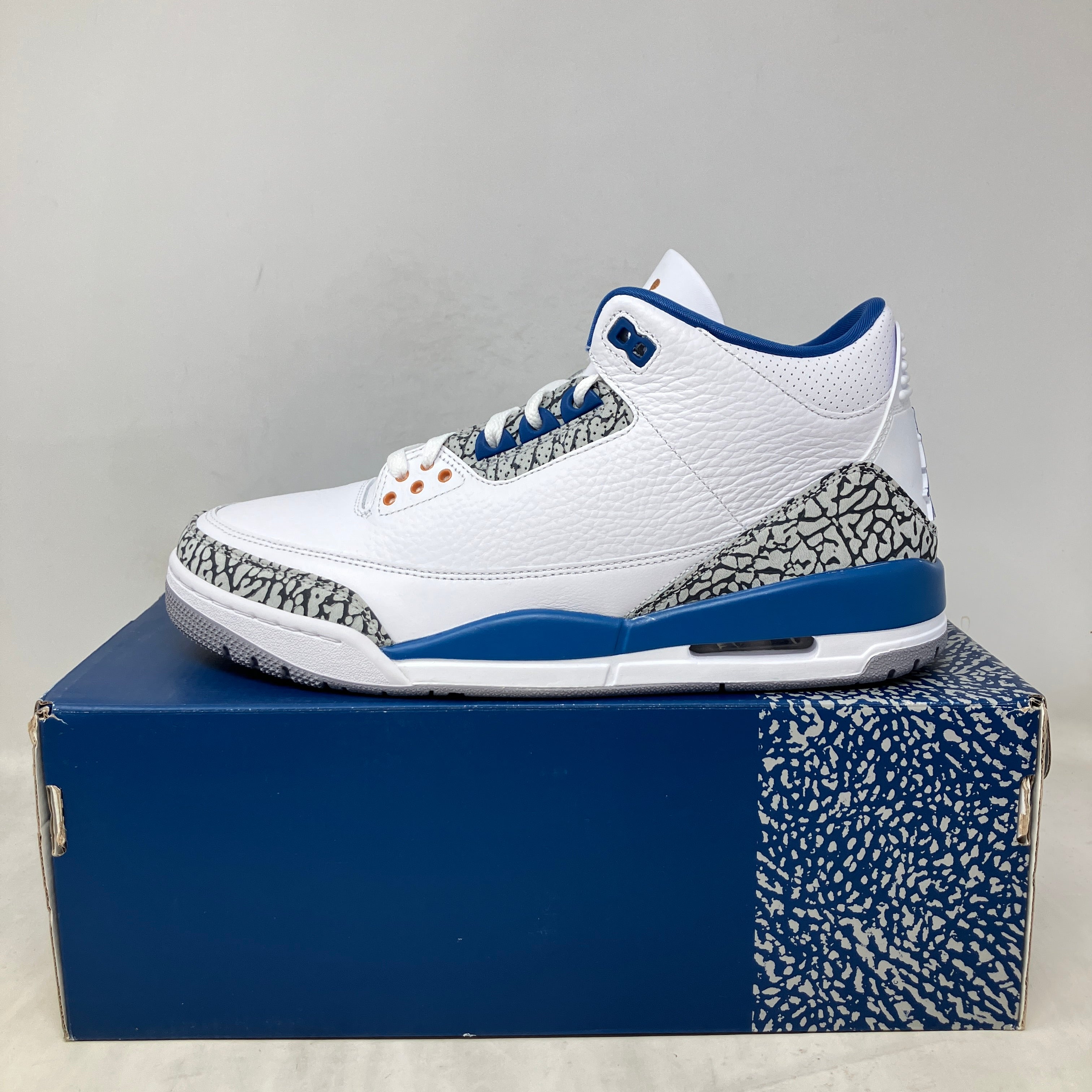 Jordan 3 Retro Wizards