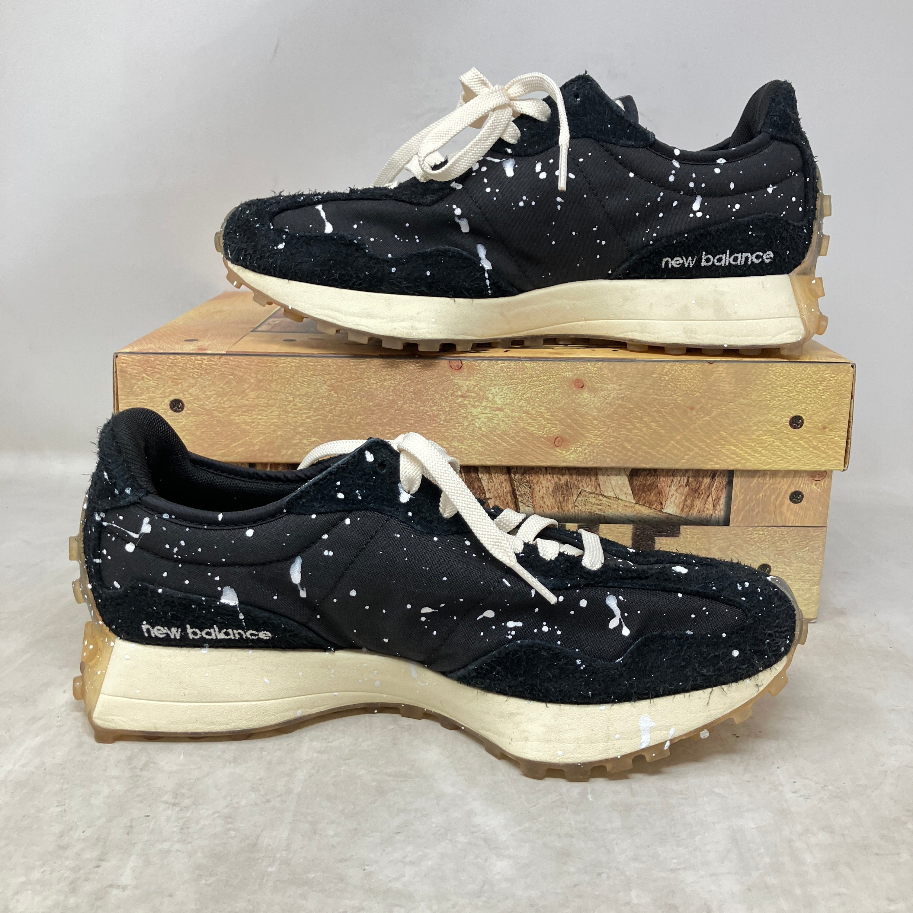 New Balance 327 Joshua Vides