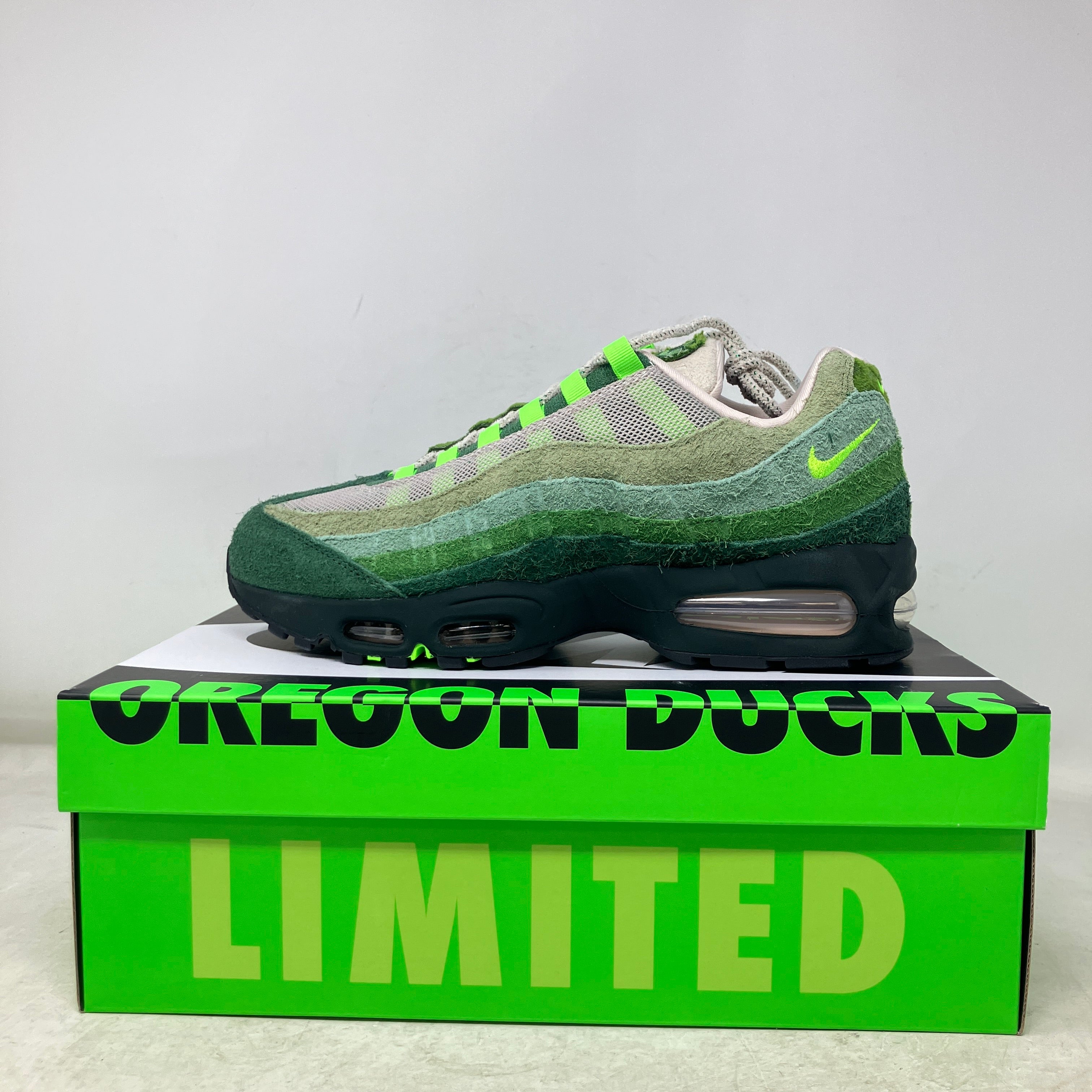 Nike Air Max 95 Big Bubble Ducks of a Feather Oregon Ducks The Woods