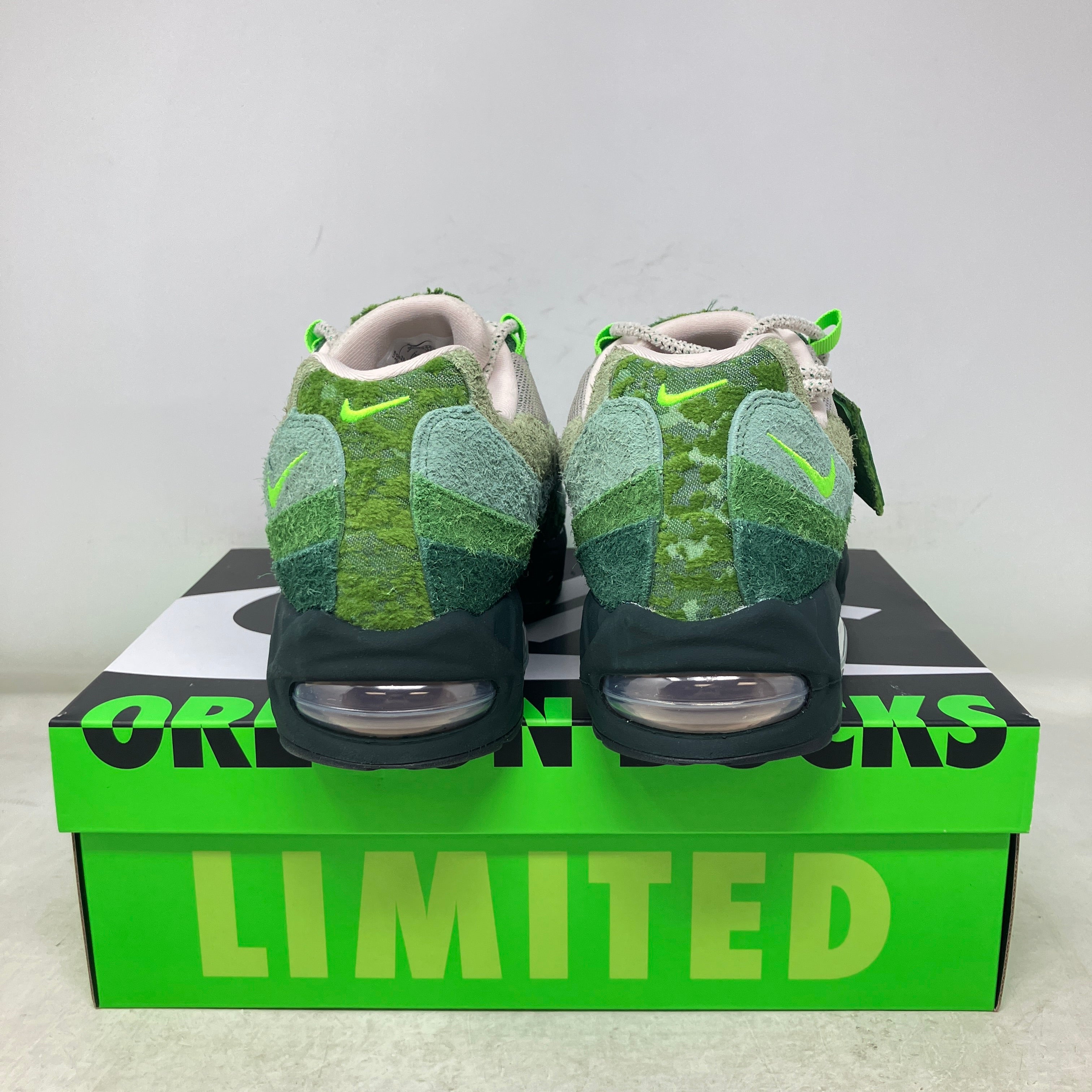 Nike Air Max 95 Big Bubble Ducks of a Feather Oregon Ducks The Woods
