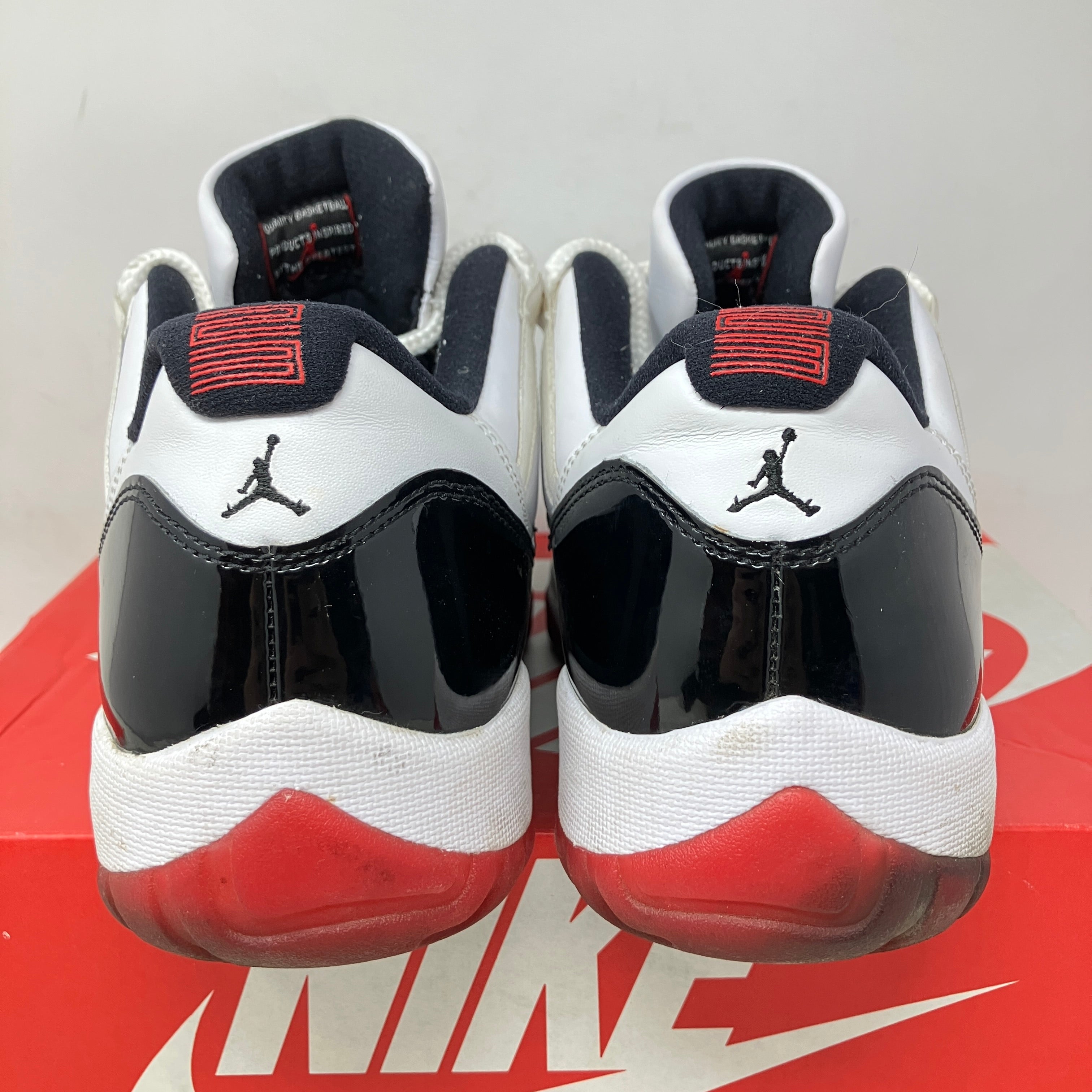 Jordan 11 Retro Low Concord Bred