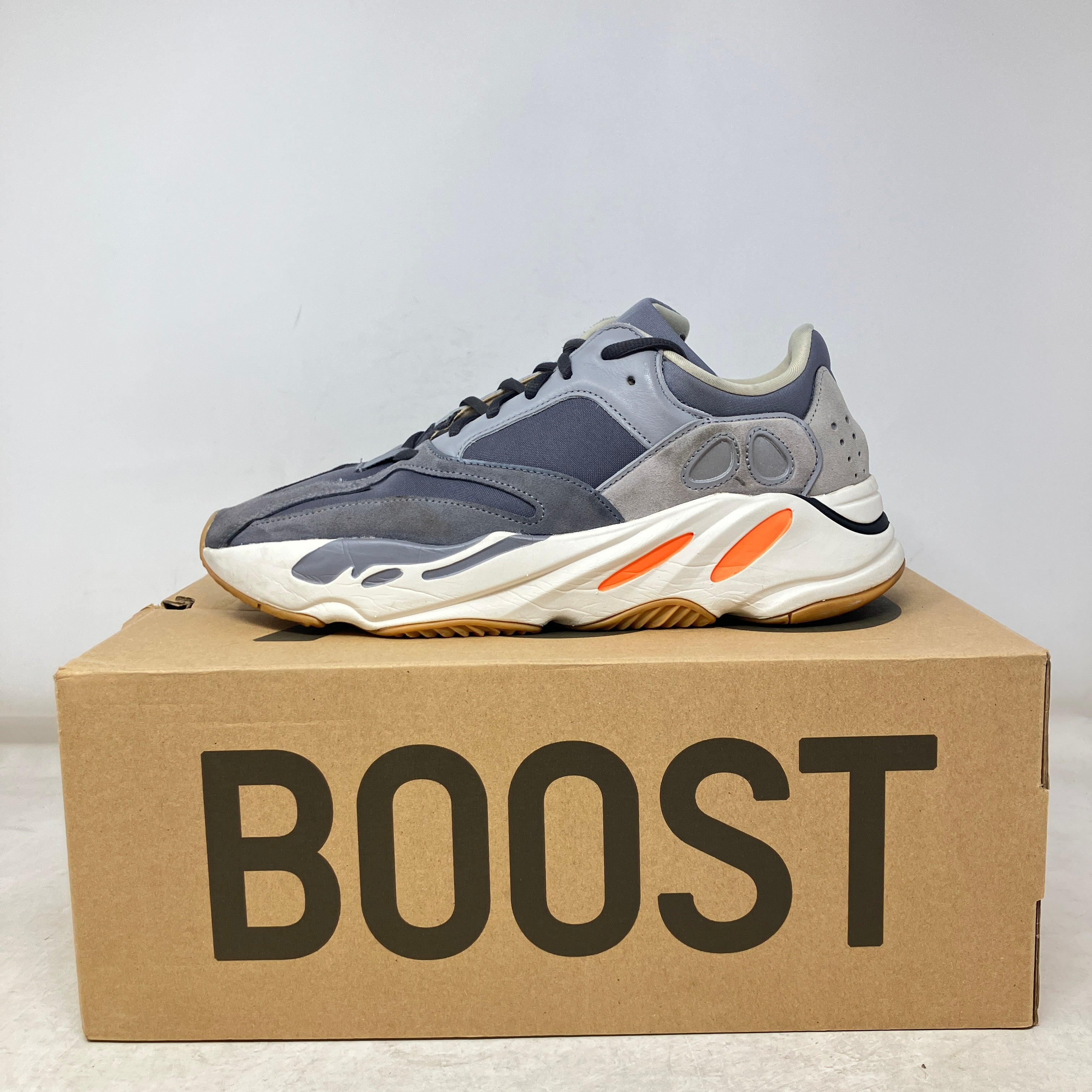 adidas Yeezy Boost 700 Magnet