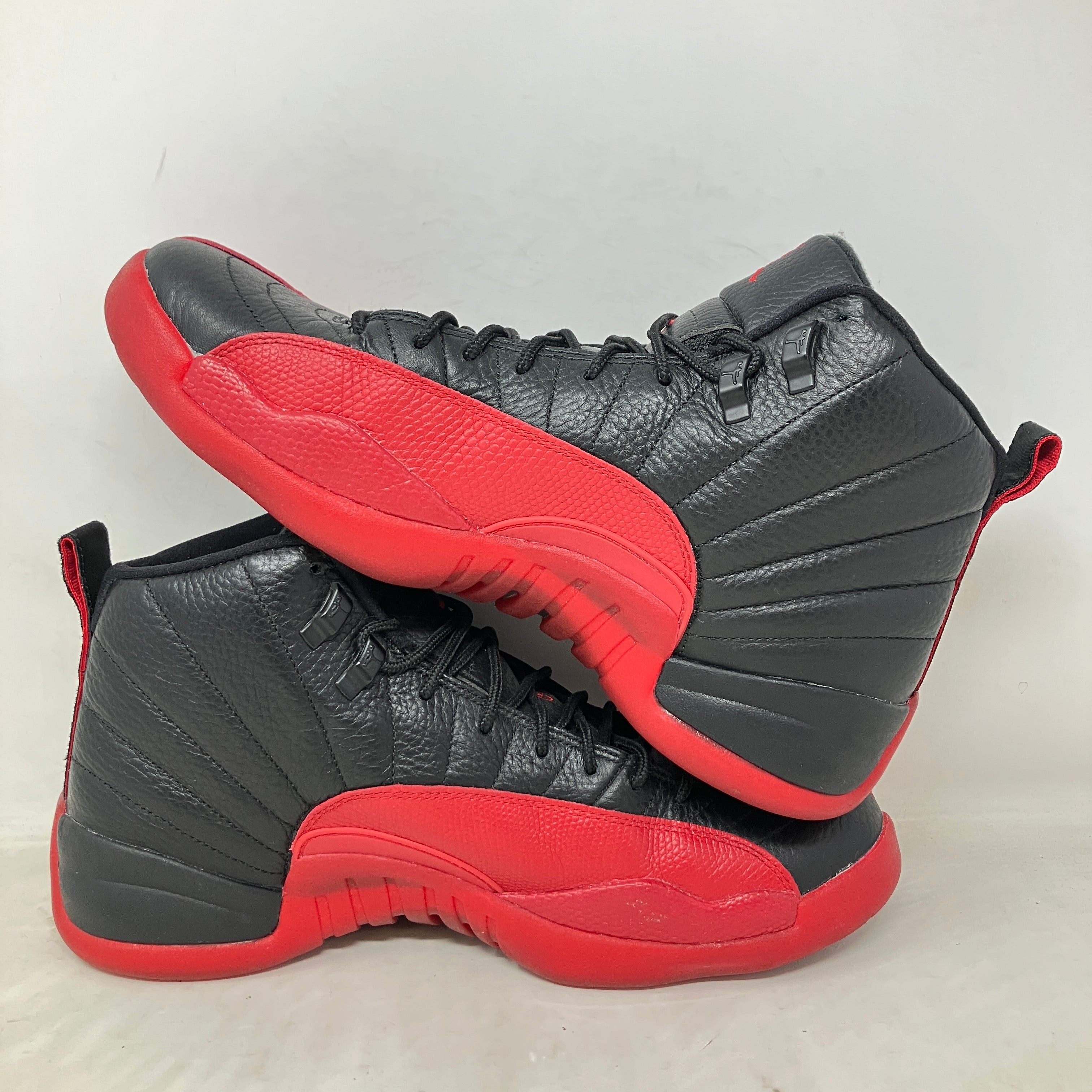 Jordan 12 Retro Flu Game (2016)