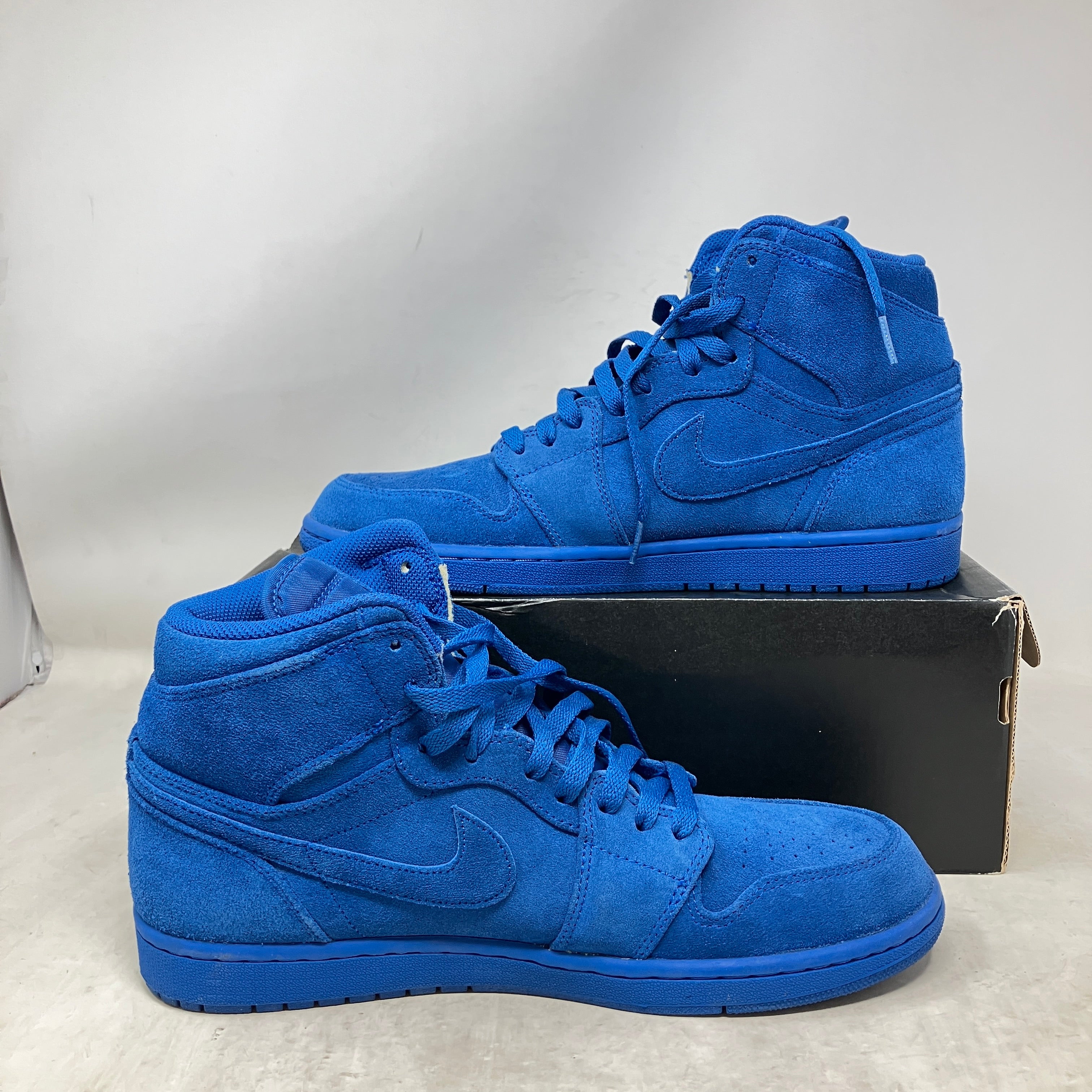 Jordan 1 Retro Blue Suede