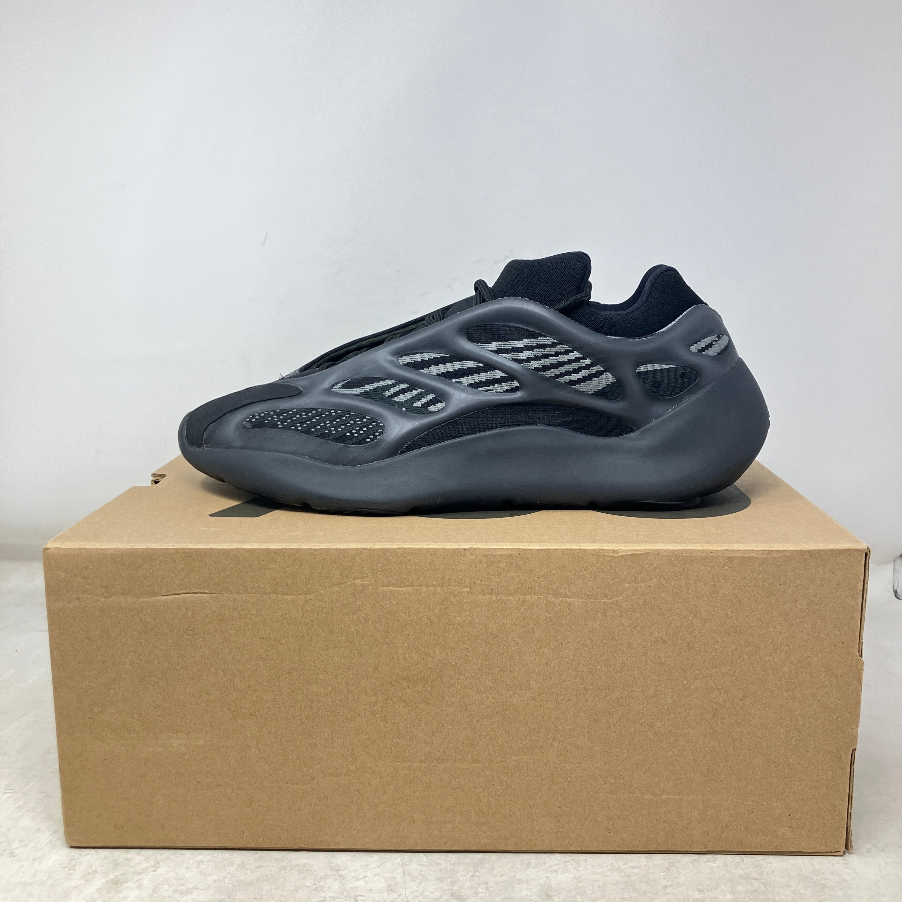 adidas Yeezy 700 V3 Alvah
