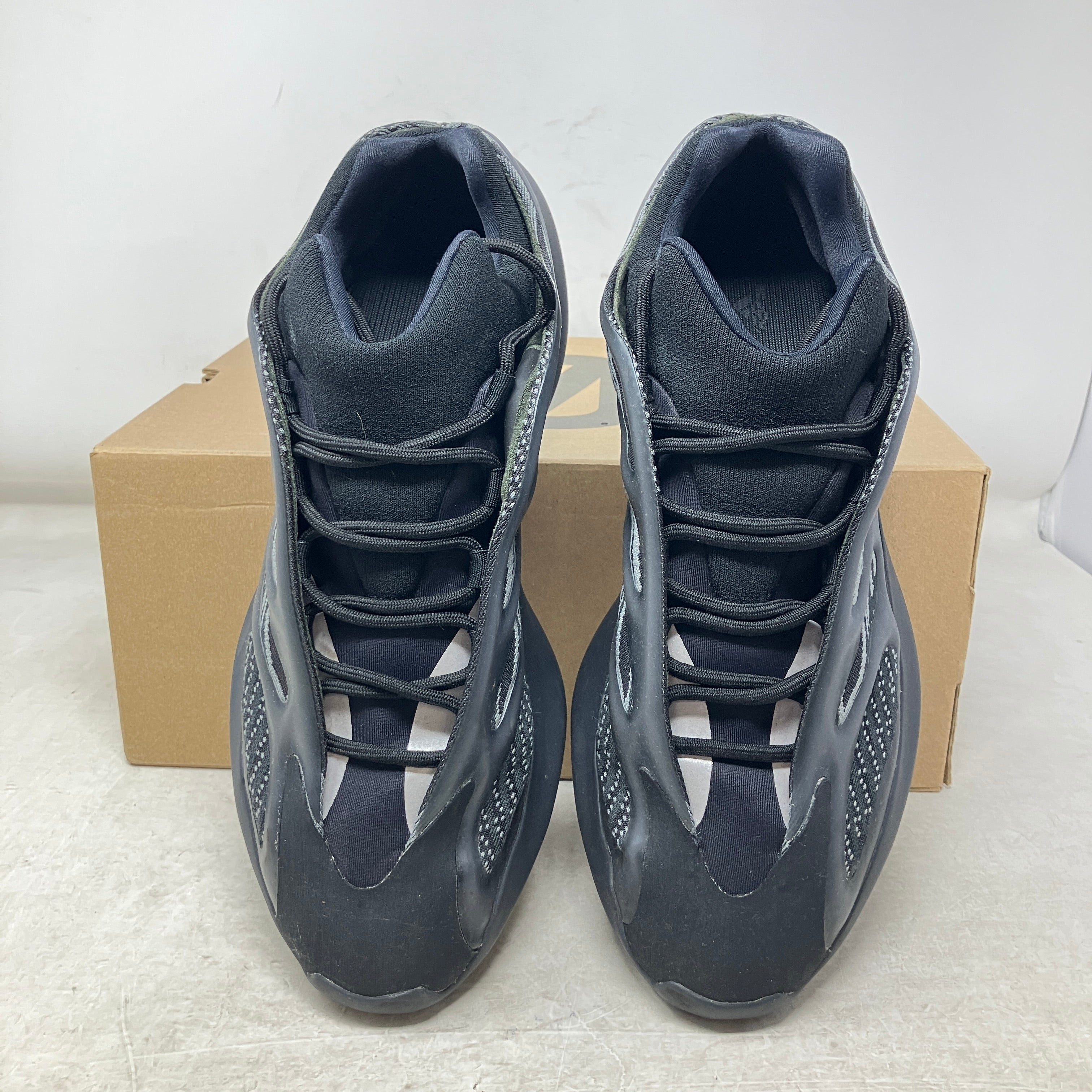 adidas Yeezy 700 V3 Alvah
