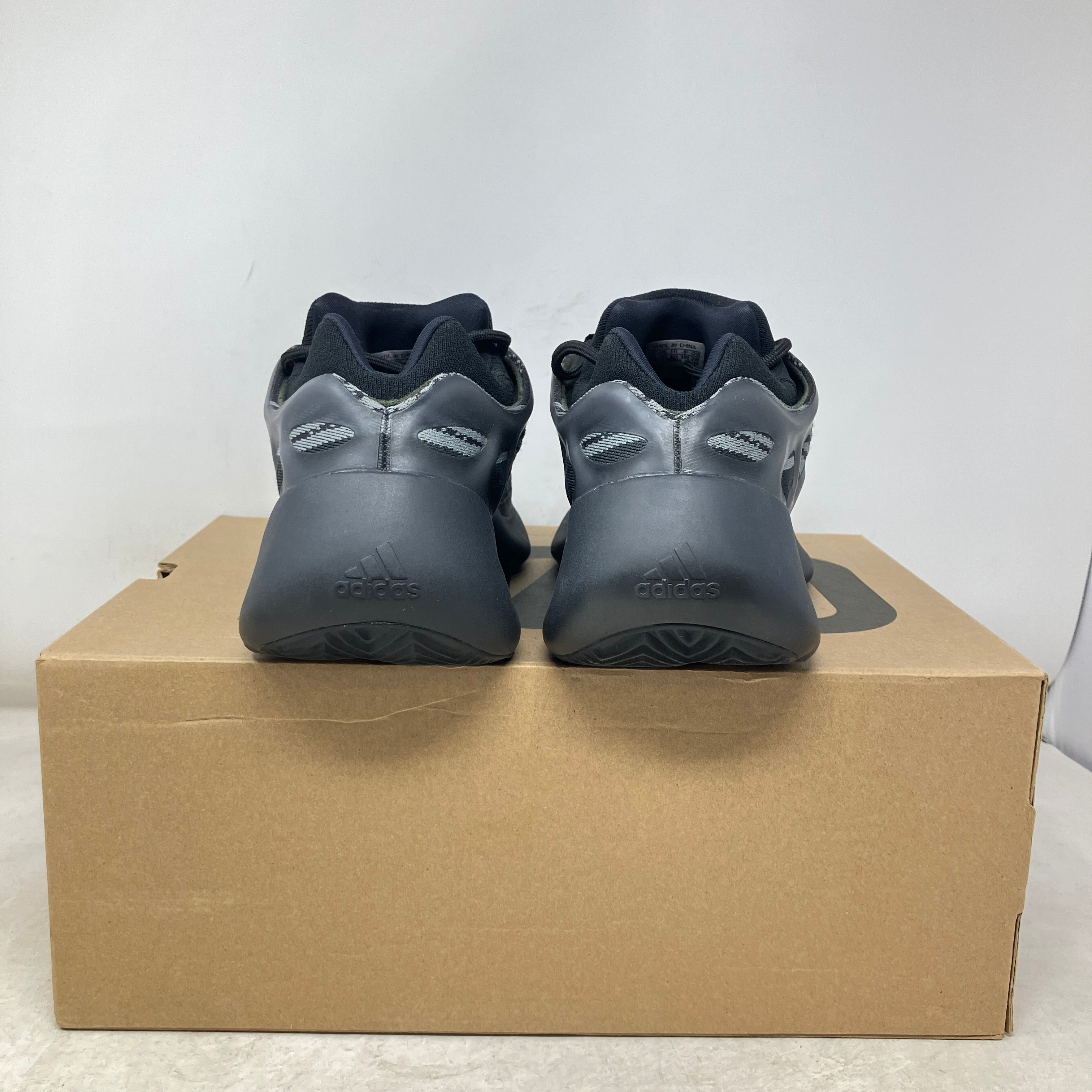 adidas Yeezy 700 V3 Alvah