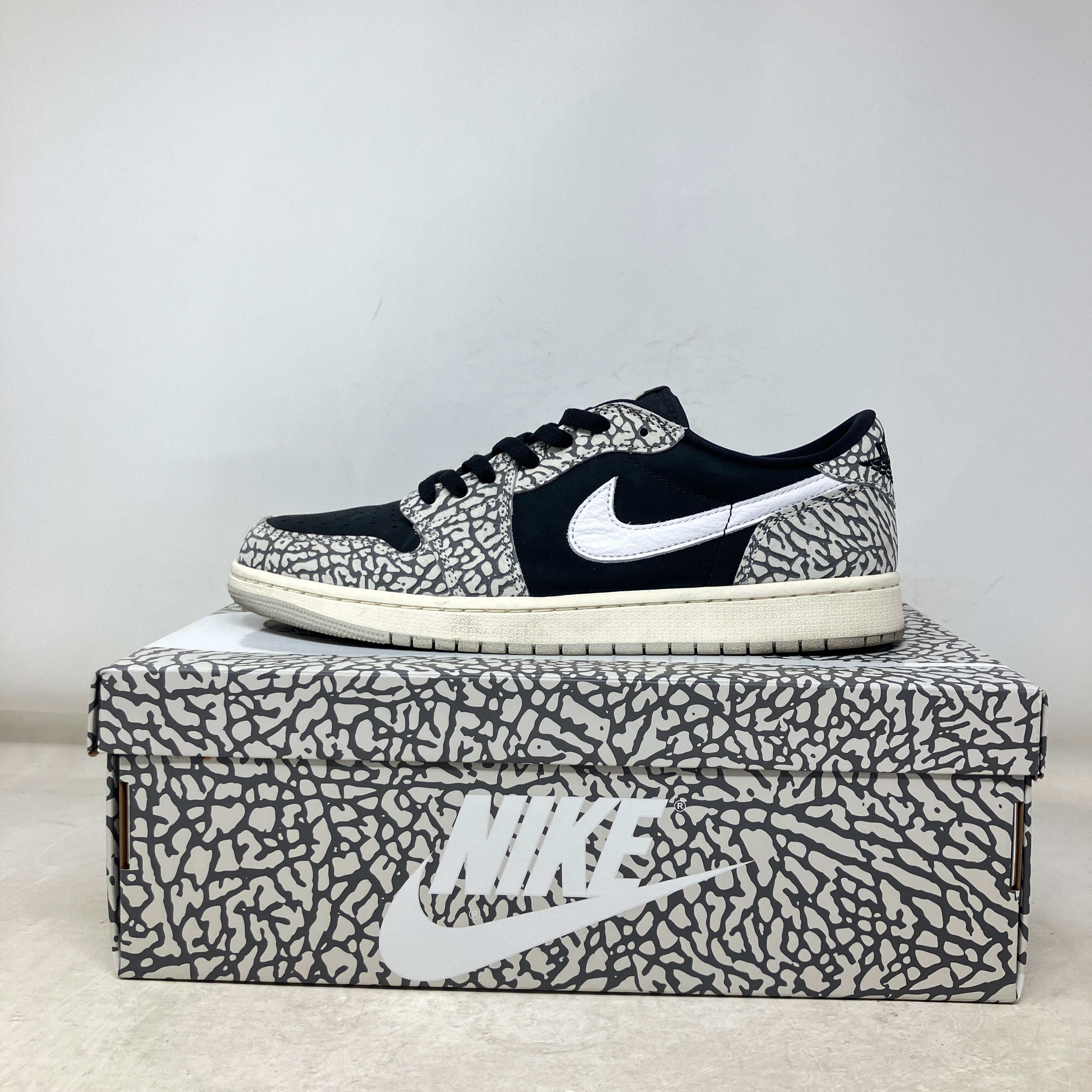 Jordan 1 Retro Low OG Black Cement