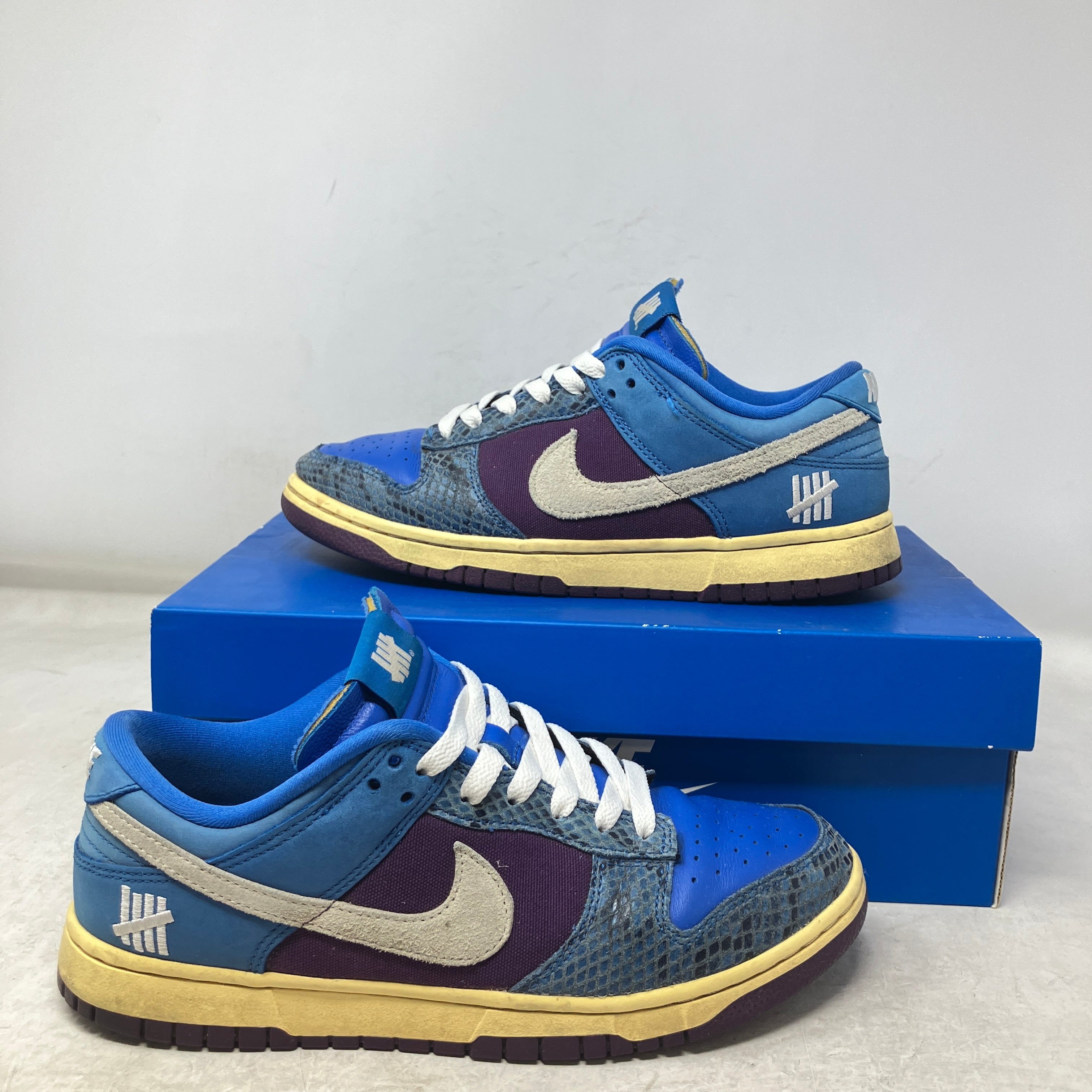 Nike Dunk Low Undefeated 5 On It Dunk vs. AF1