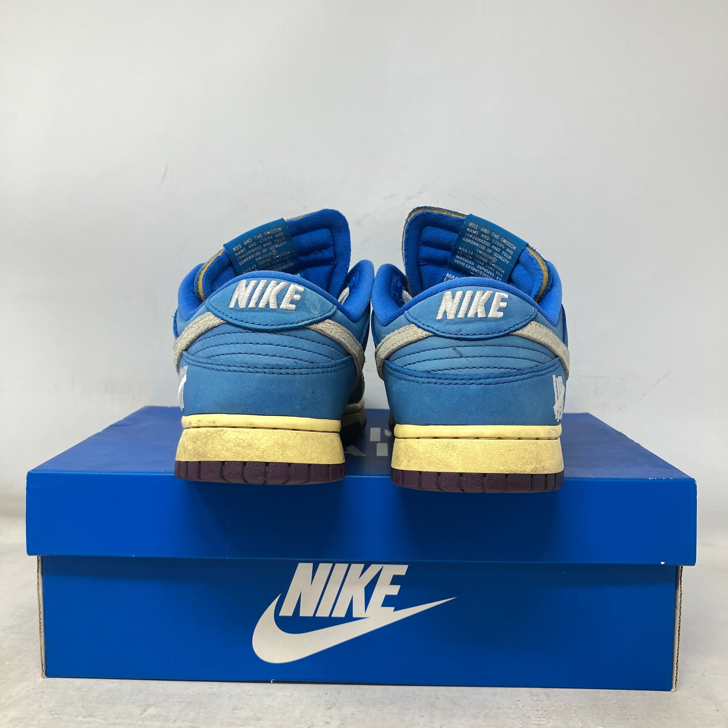 Nike Dunk Low Undefeated 5 On It Dunk vs. AF1