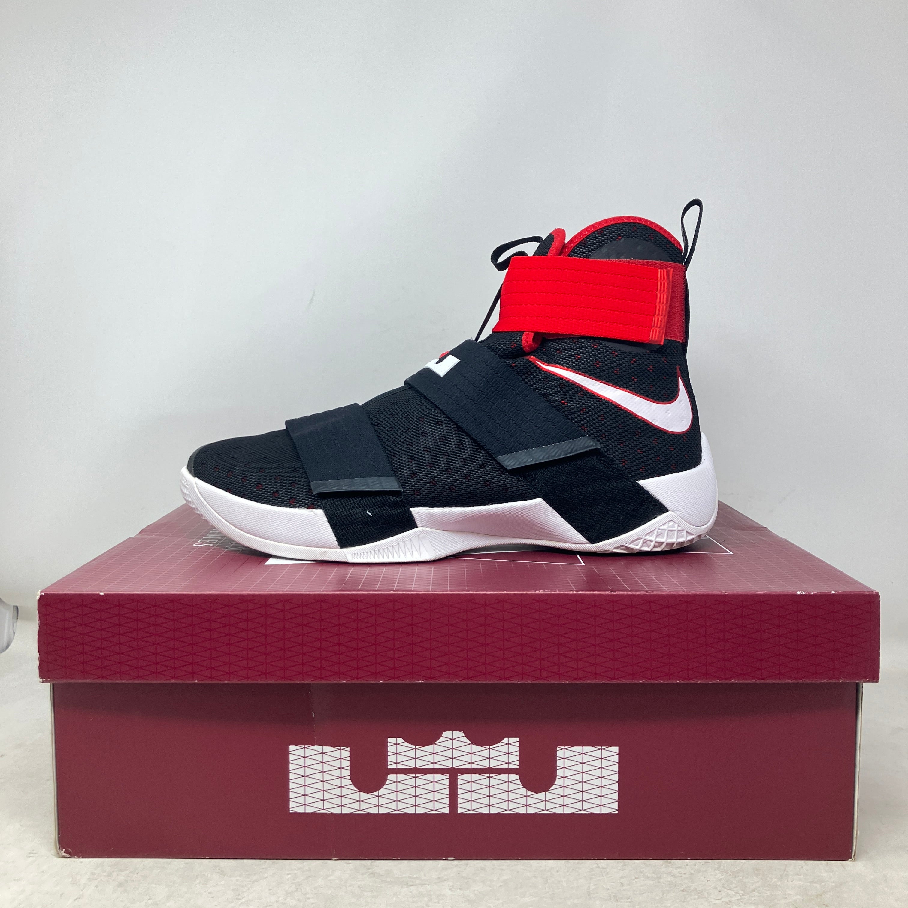 Nike LeBron Zoom Soldier 10 Black Red