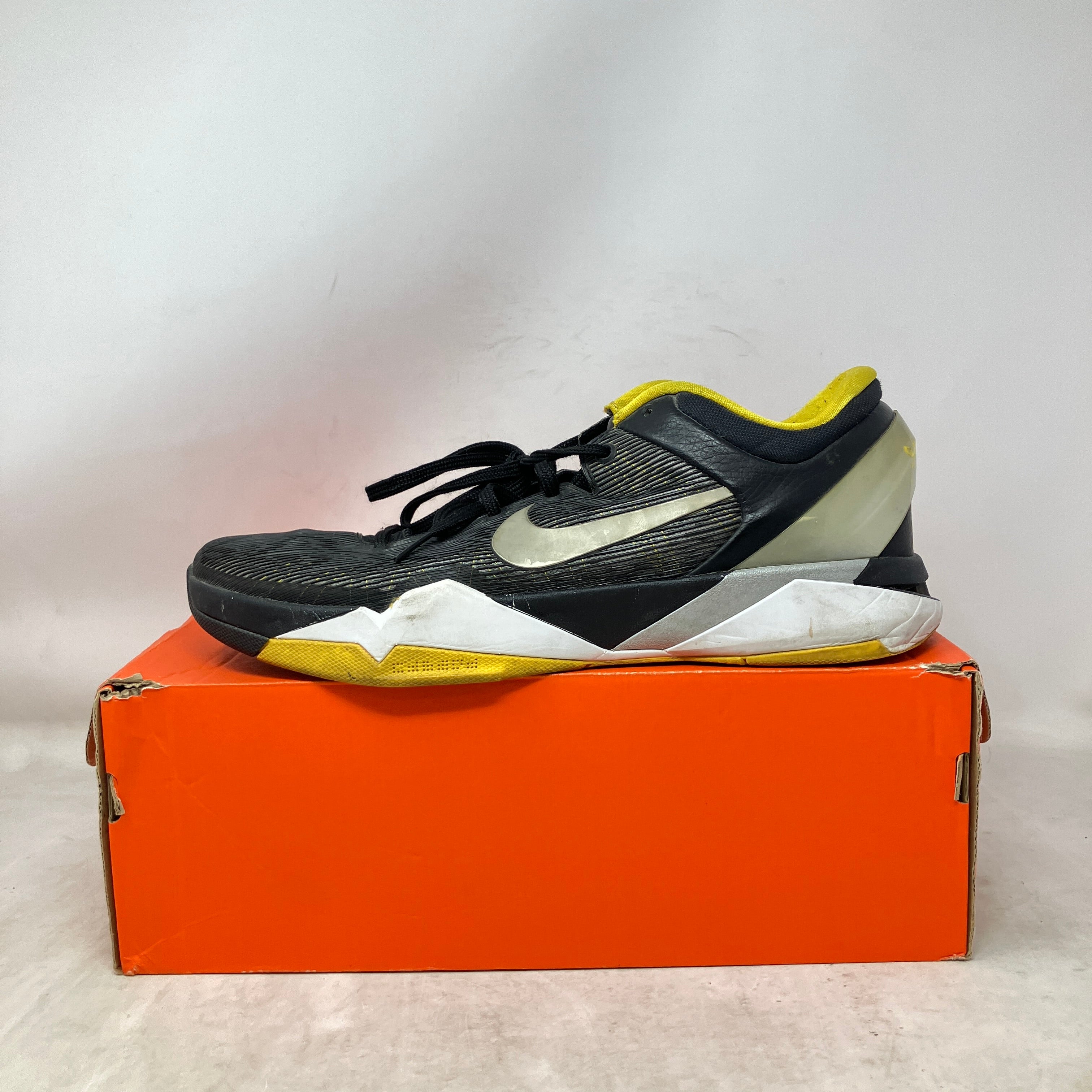Nike Kobe 7 Black White Del Sol