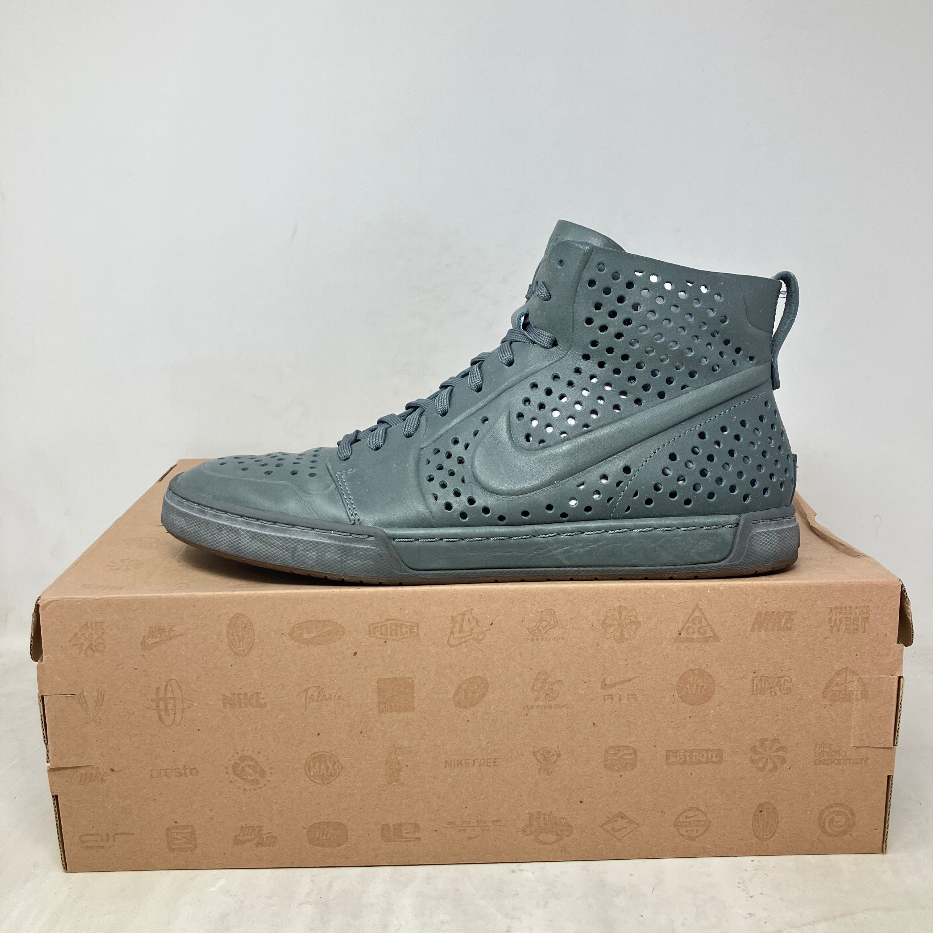 Nike Air Royal Mid Lite Nano Grey