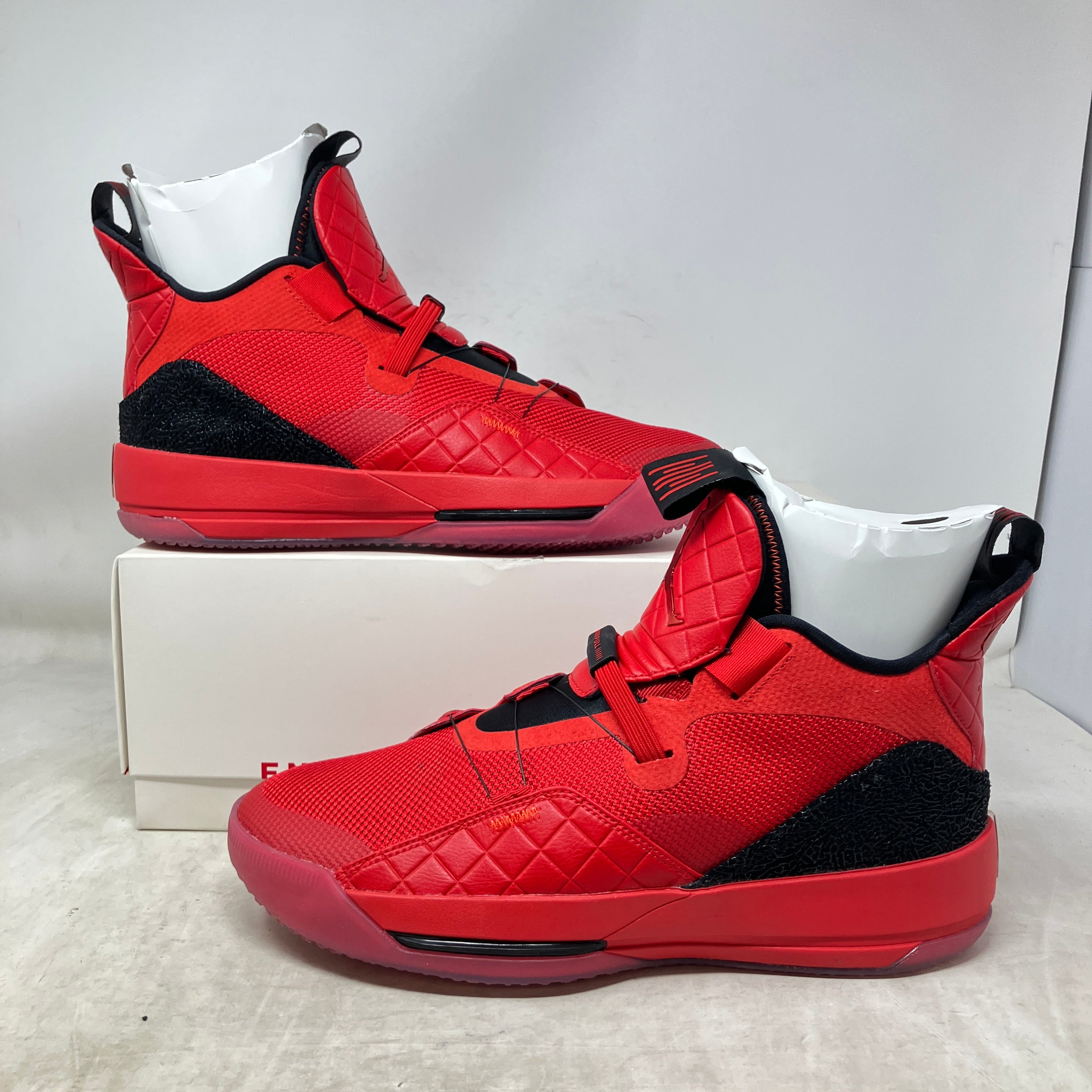 Jordan XXXIII University Red