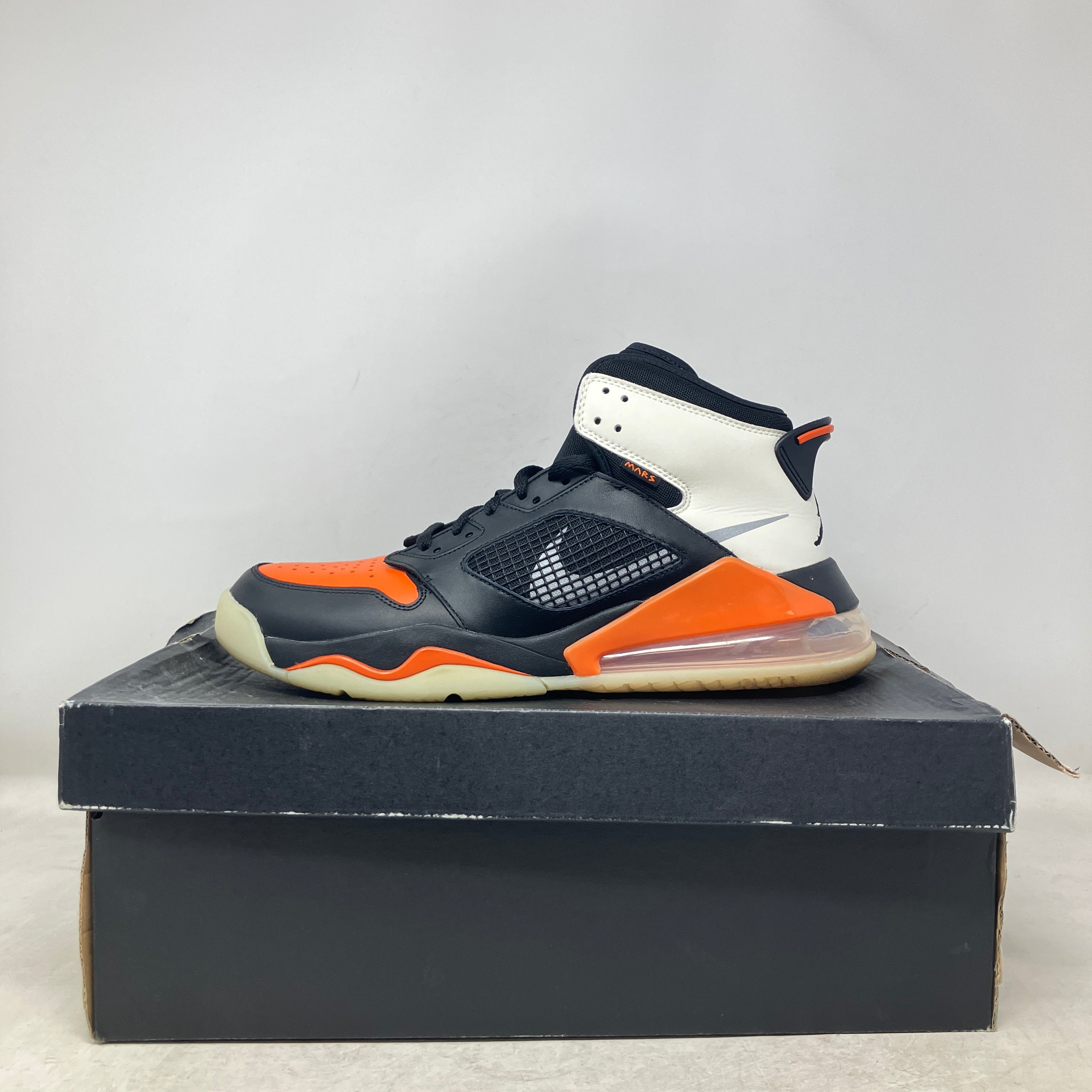Jordan Mars 270 Shattered Backboard