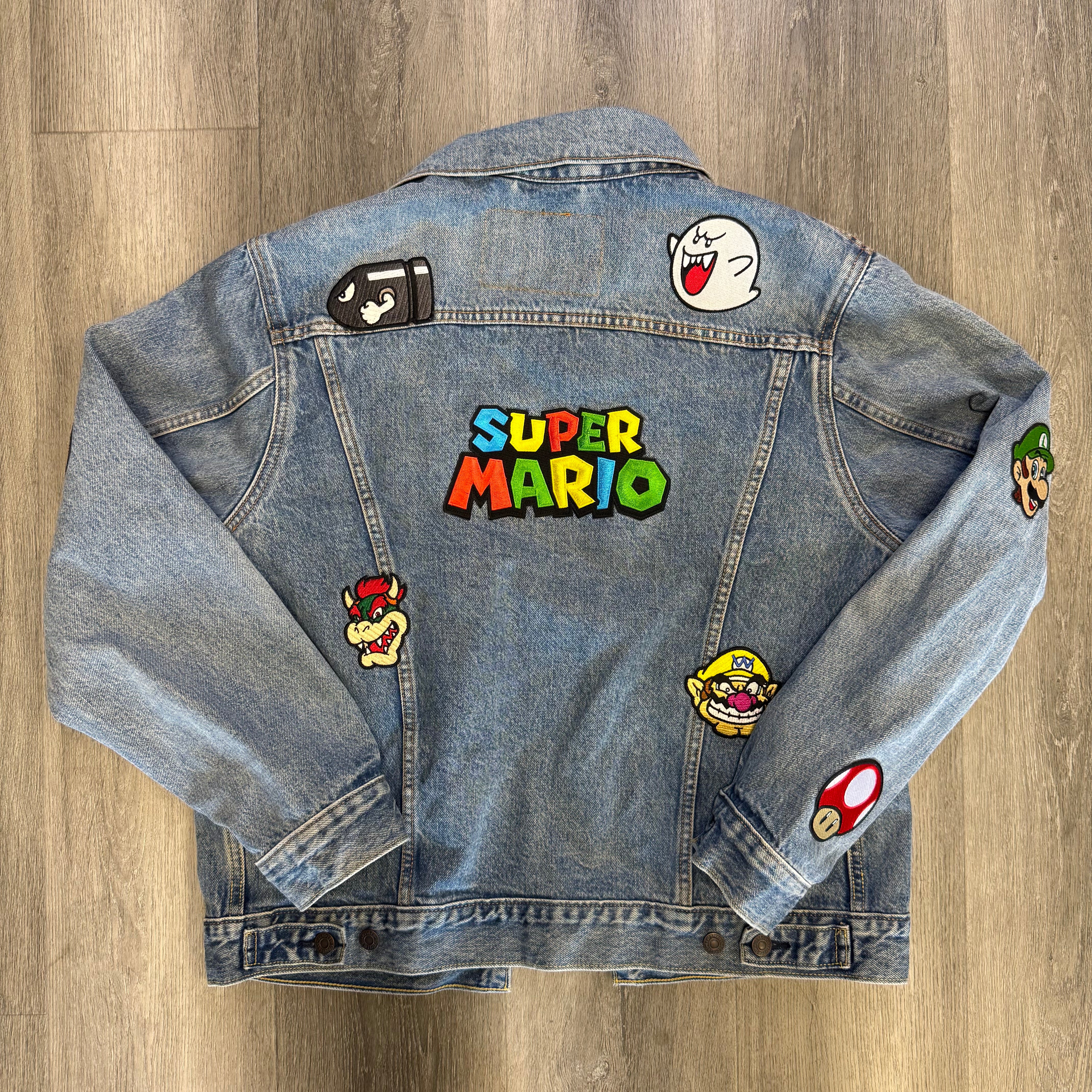 Levis x Super Mario Vintage Fit Trucker Jacket Gang Medium Wash