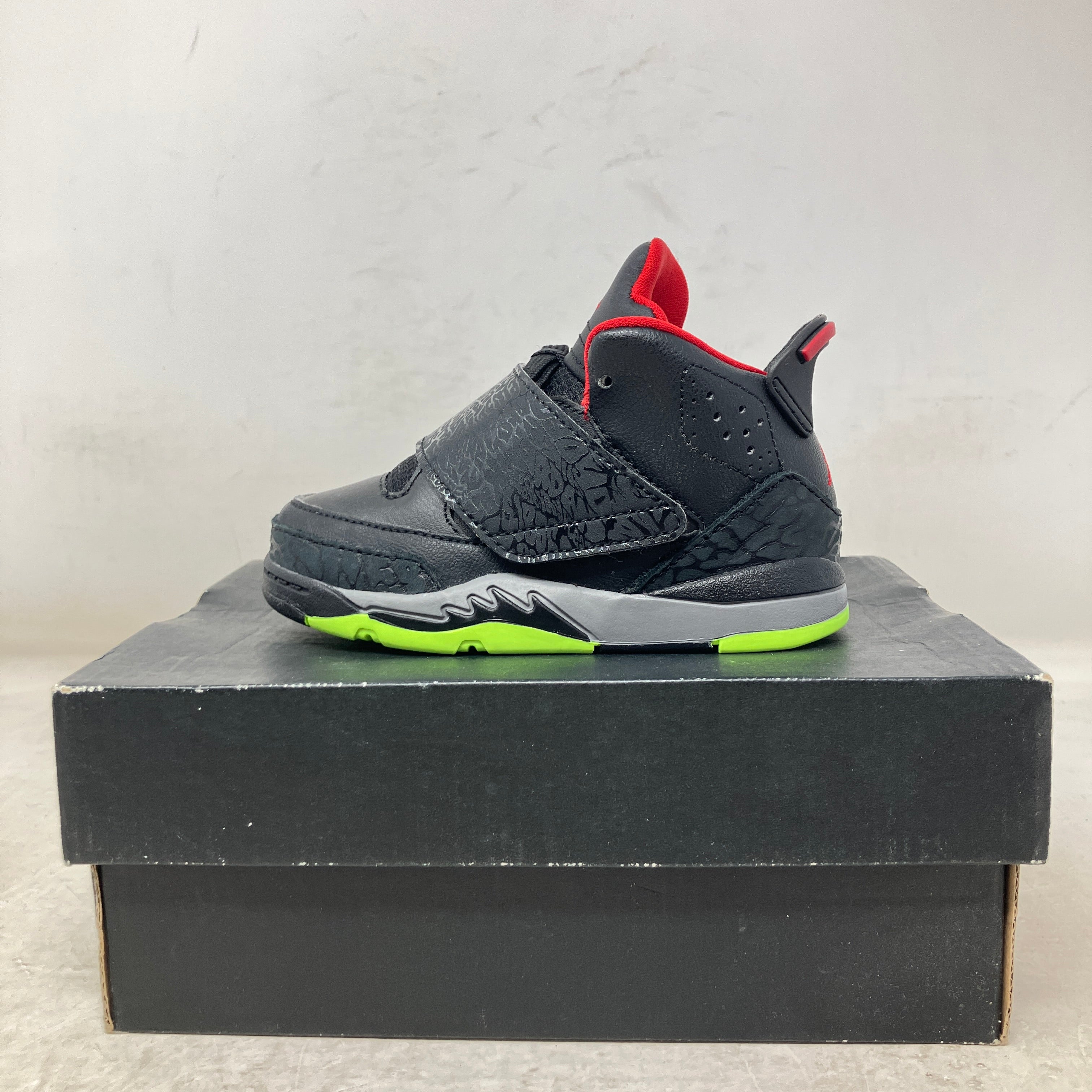 Jordan Son of Mars Marvin the Martian (TD)