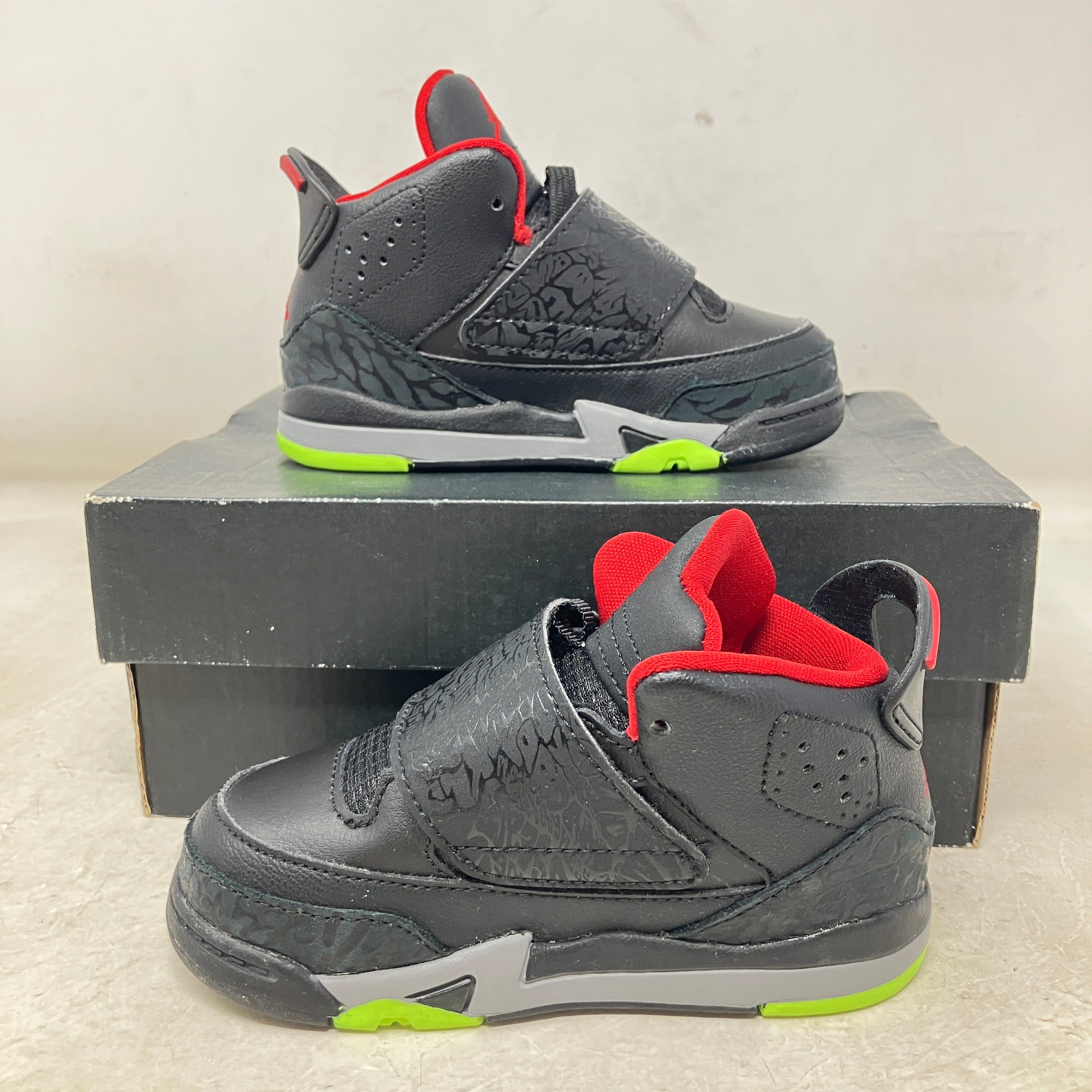 Jordan Son of Mars Marvin the Martian (TD)