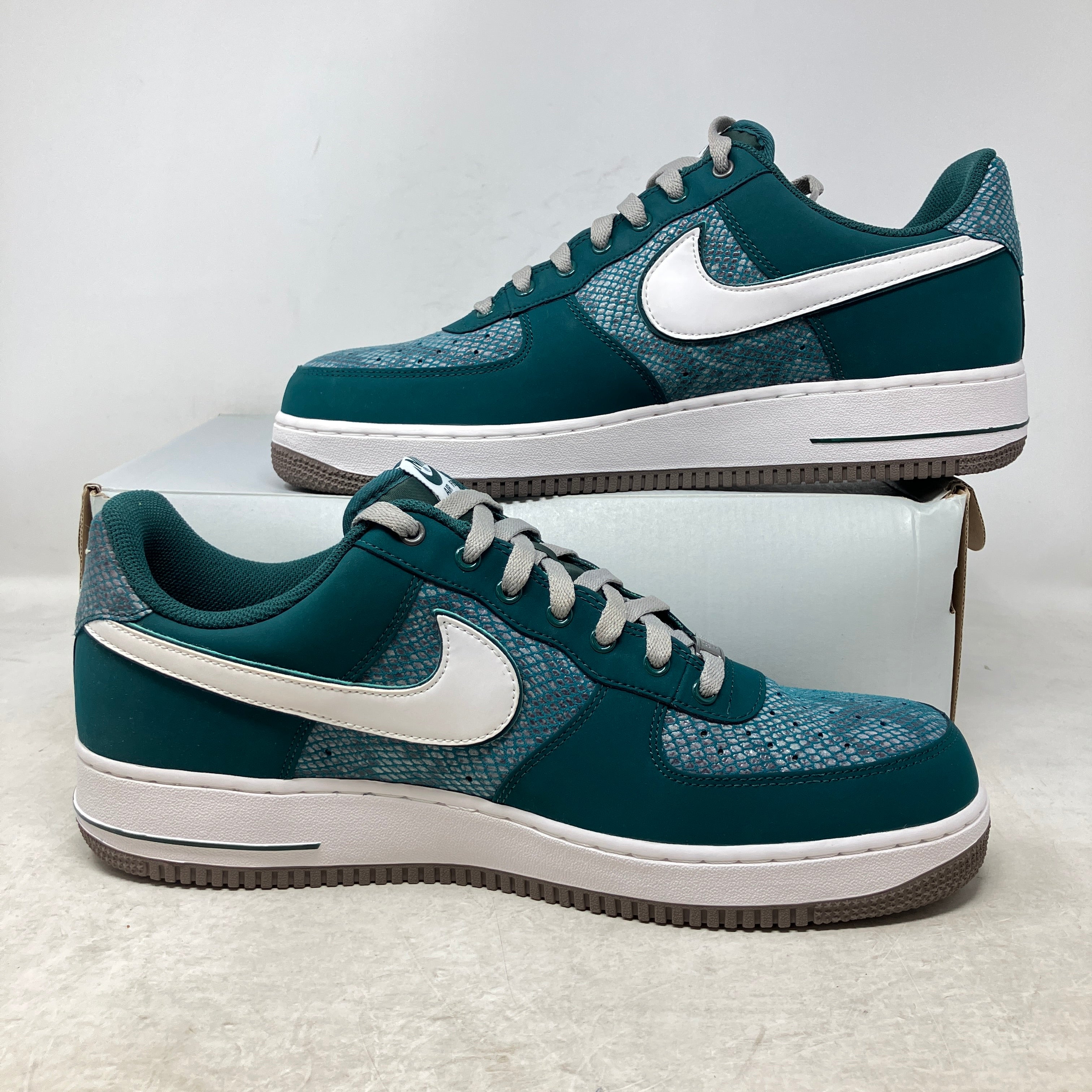 Nike Air Force 1 Low Dark Atomic Teal (2013)