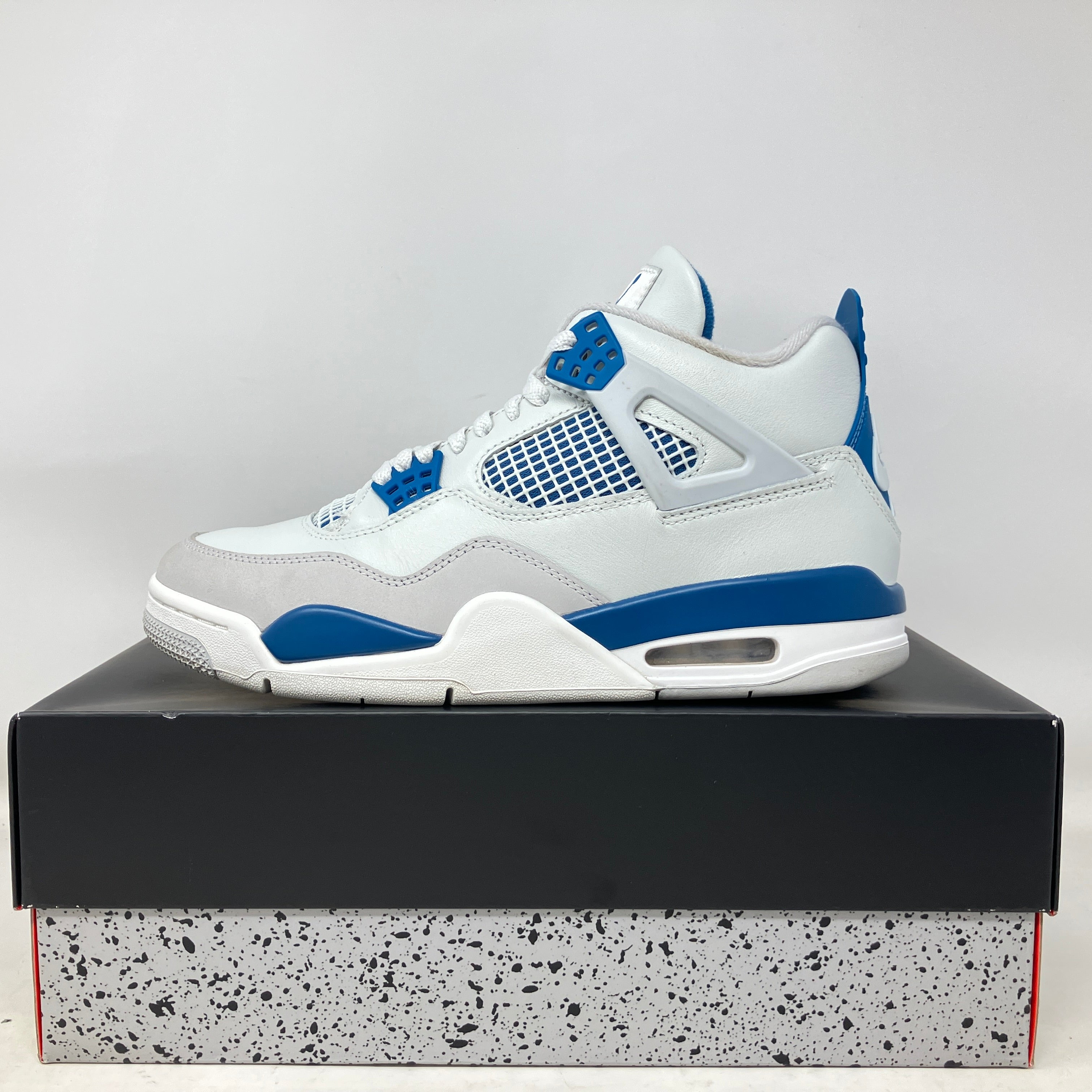 Jordan 4 Retro Military Blue (2024)