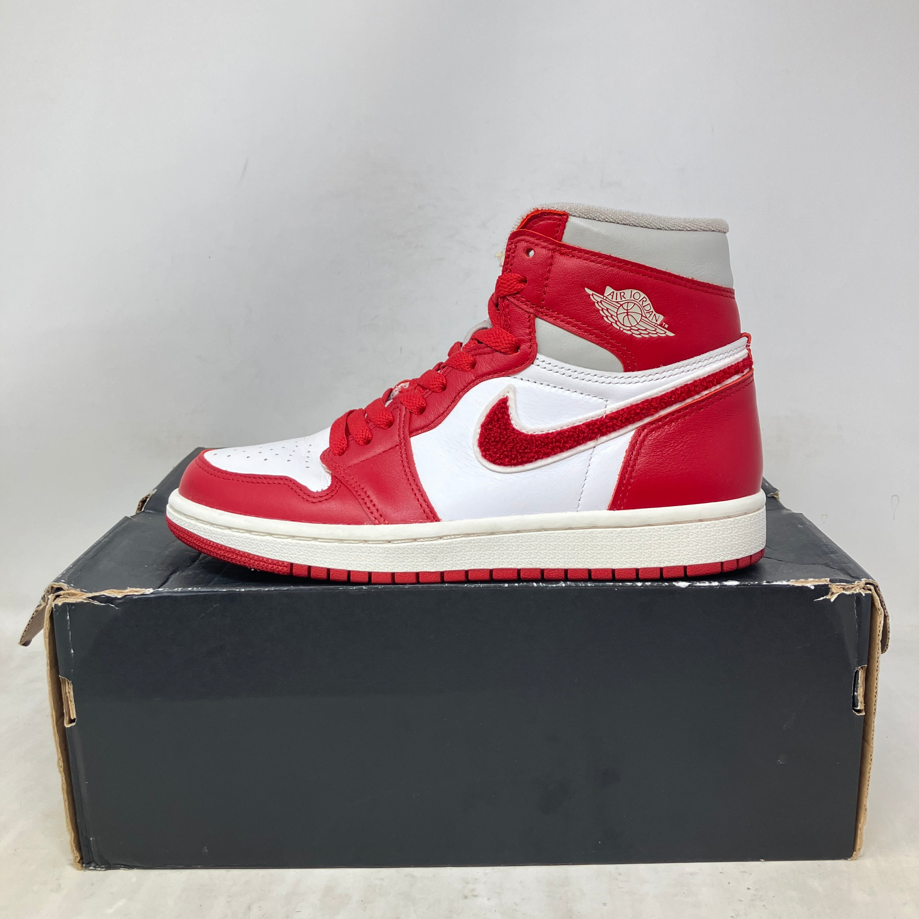 Jordan 1 Retro High OG Varsity Red (Women's)