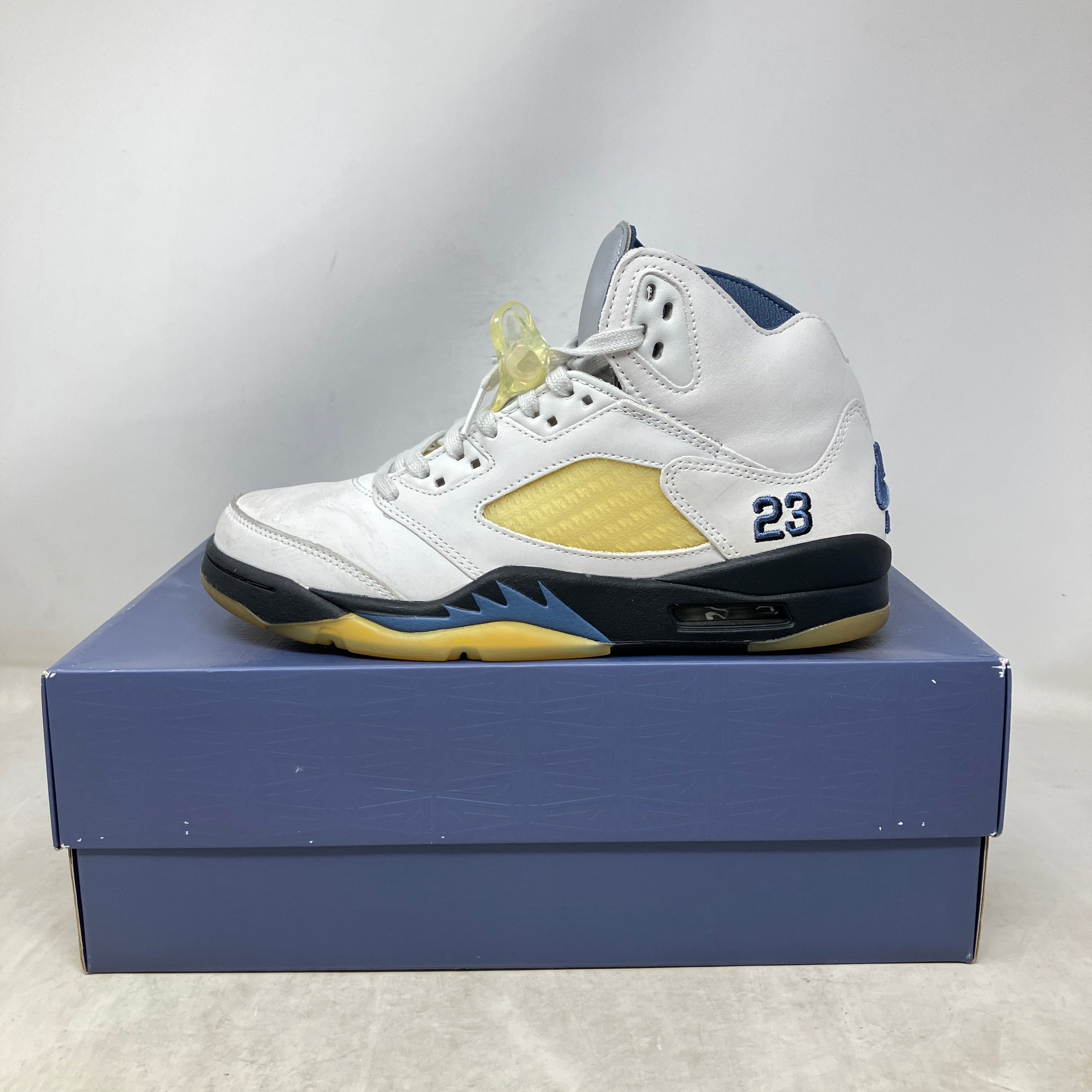 Jordan 5 Retro A Ma Maniére Dawn (Women's)