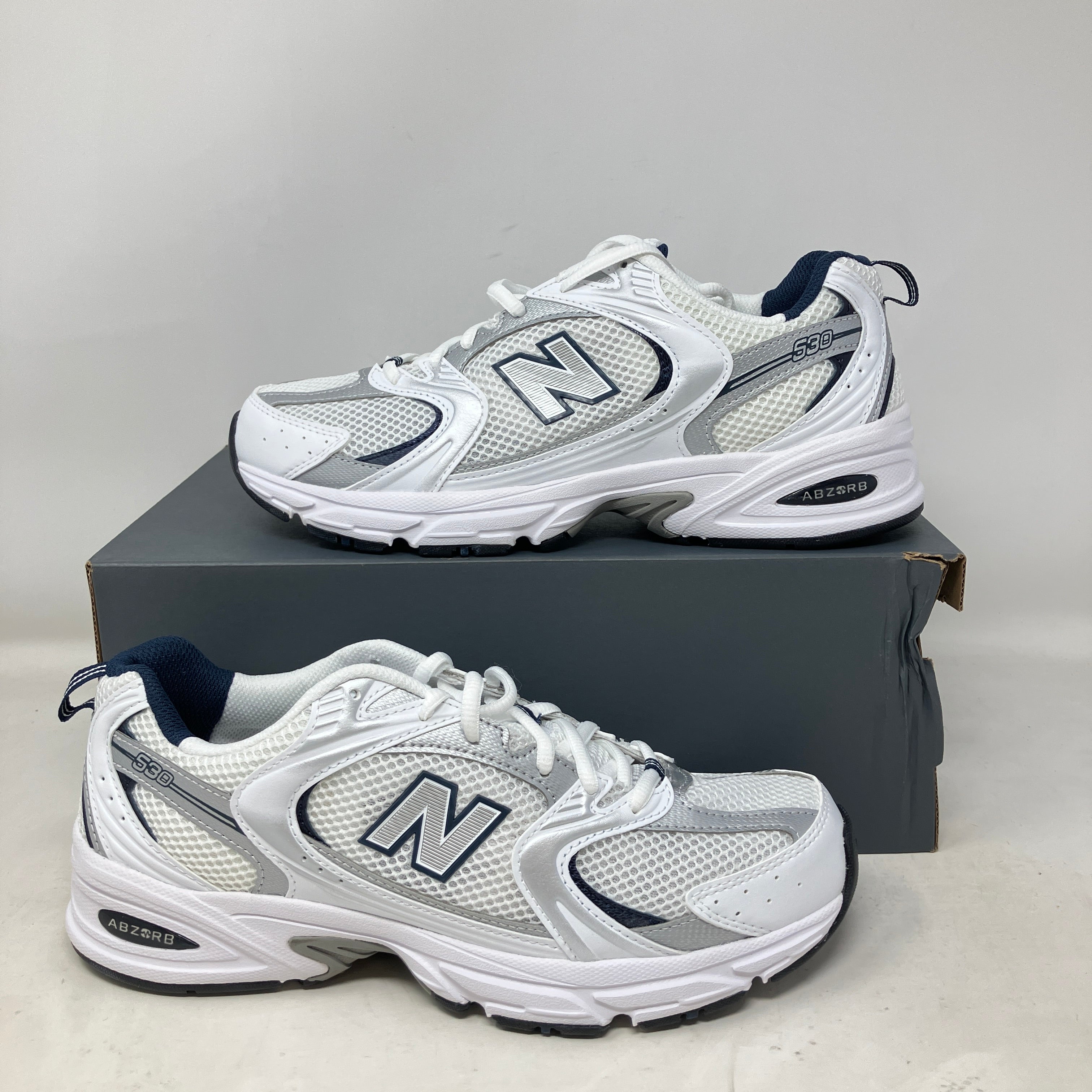New Balance 530 White Silver Navy