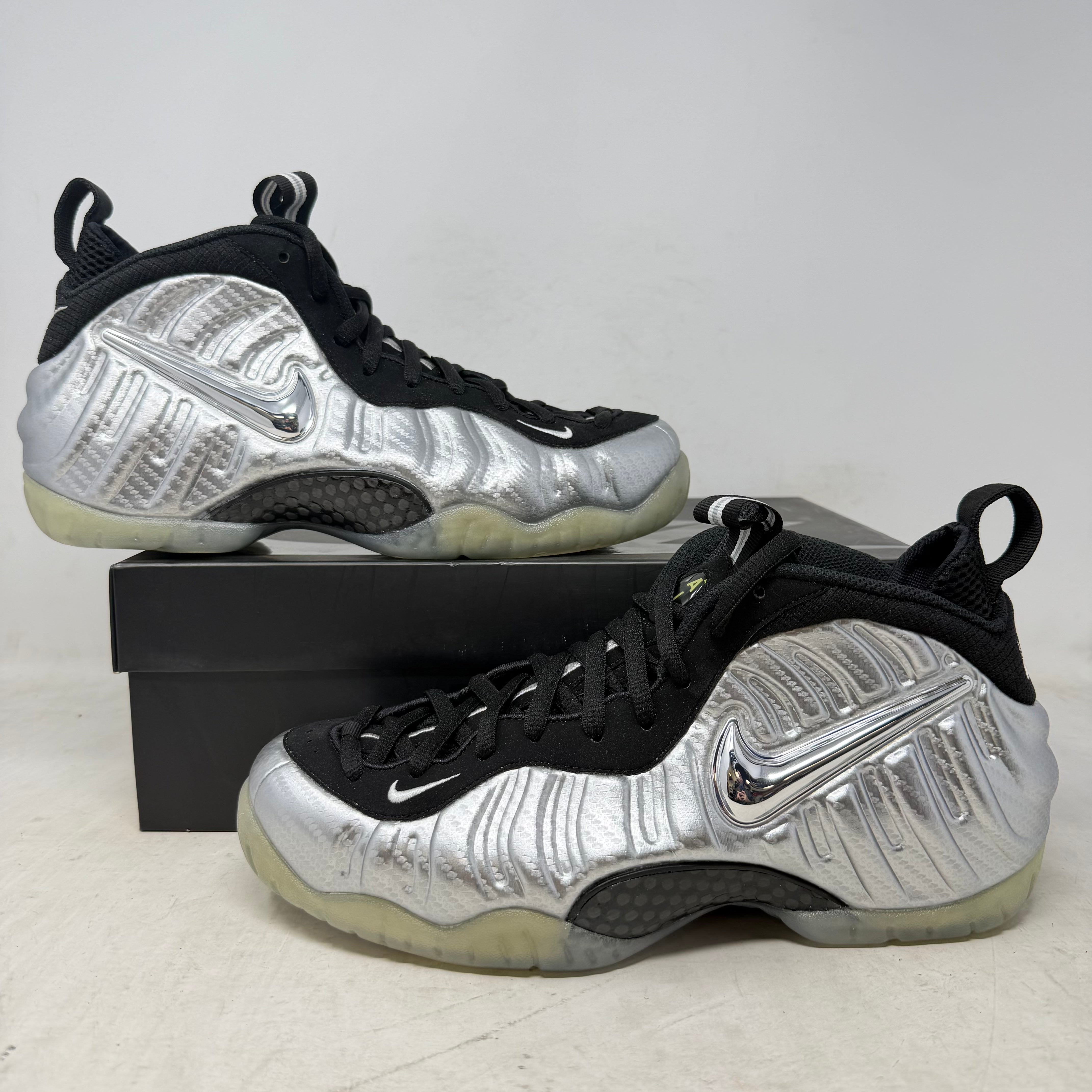 Nike Air Foamposite Pro Silver Surfer