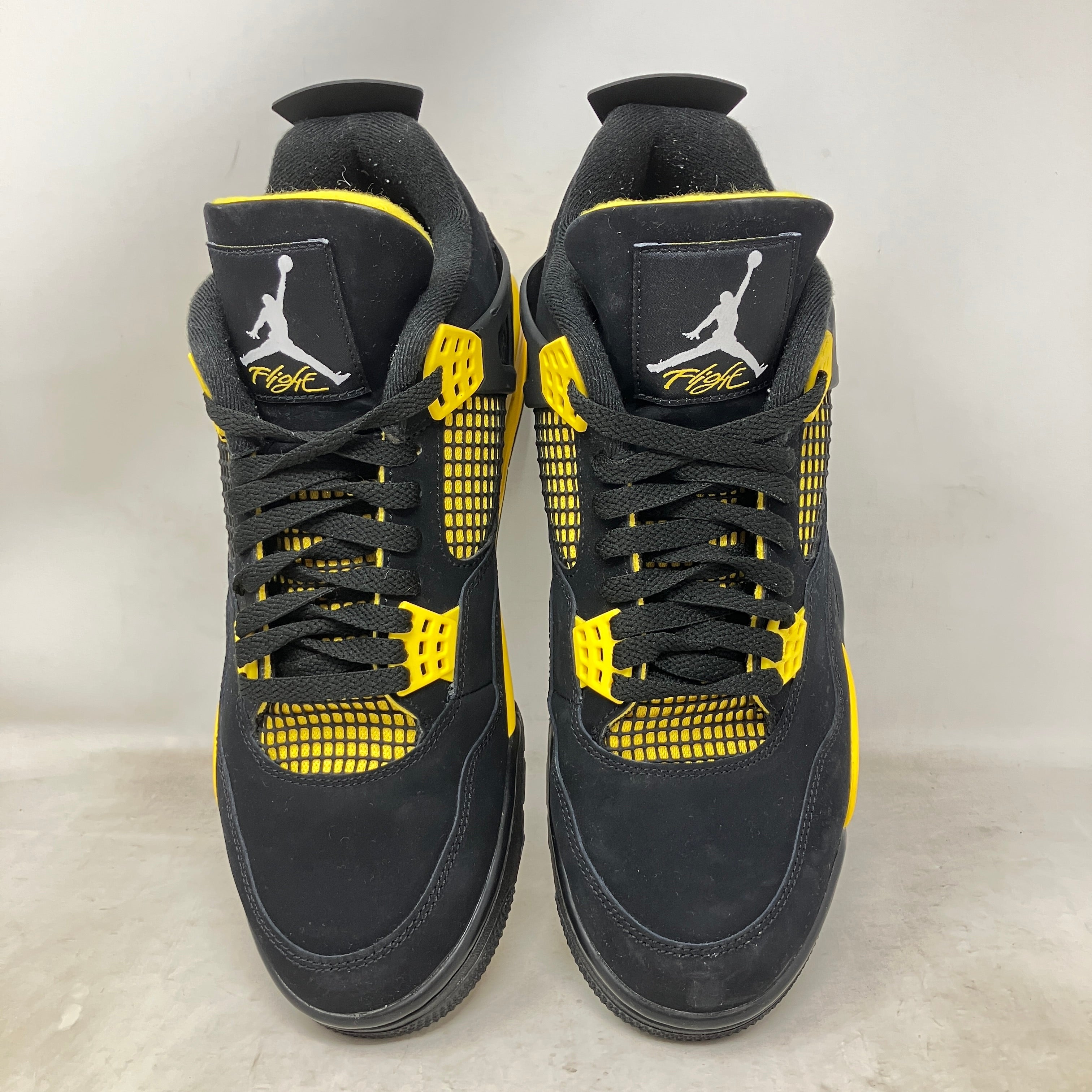 Jordan 4 Retro Thunder (2023)