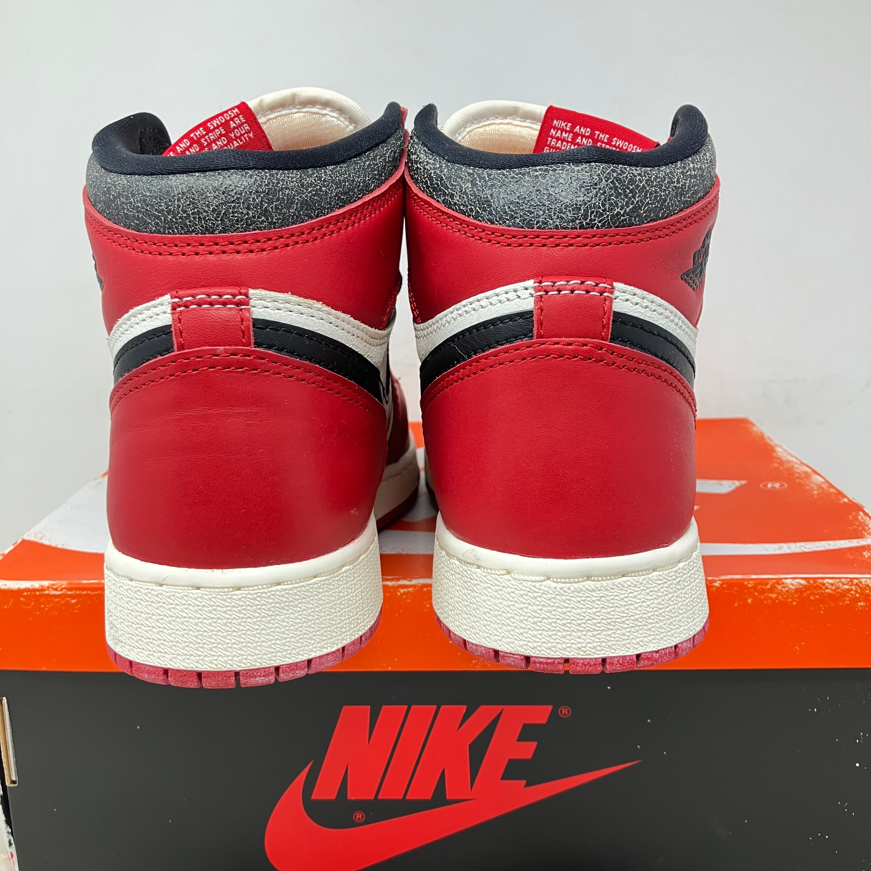 Jordan 1 Retro High OG Chicago Lost and Found (GS)