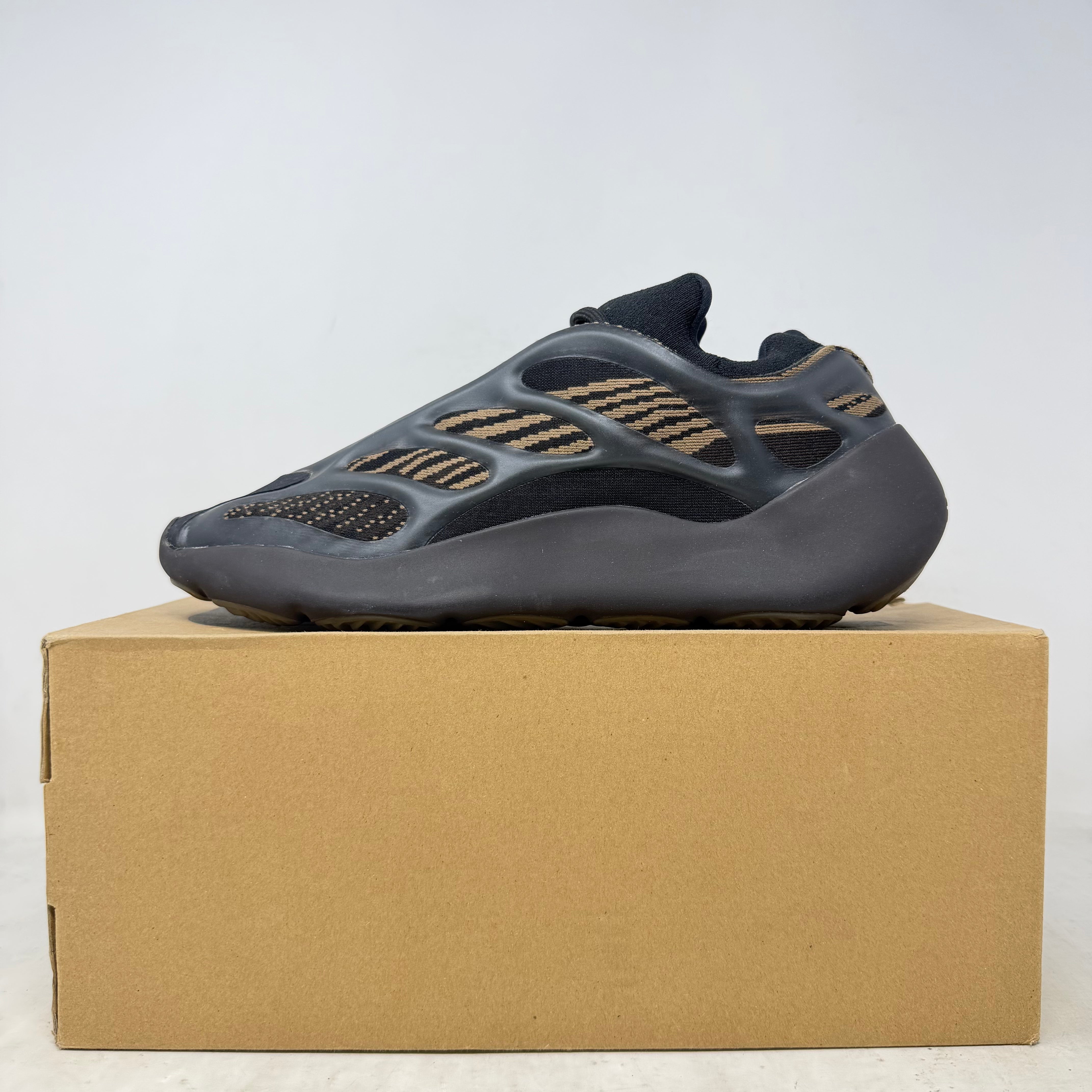 adidas Yeezy 700 V3 Clay Brown