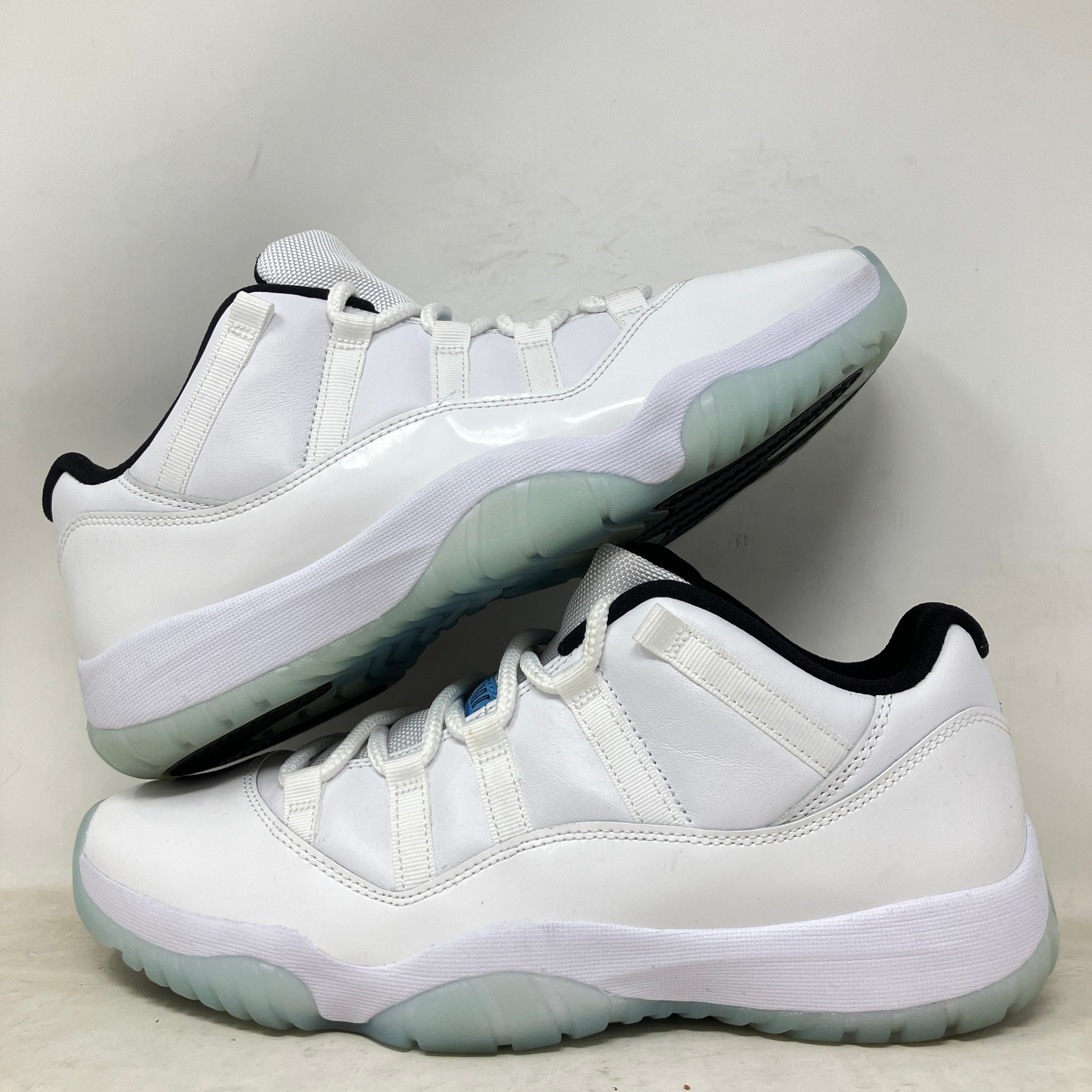 Jordan 11 Retro Low Legend Blue