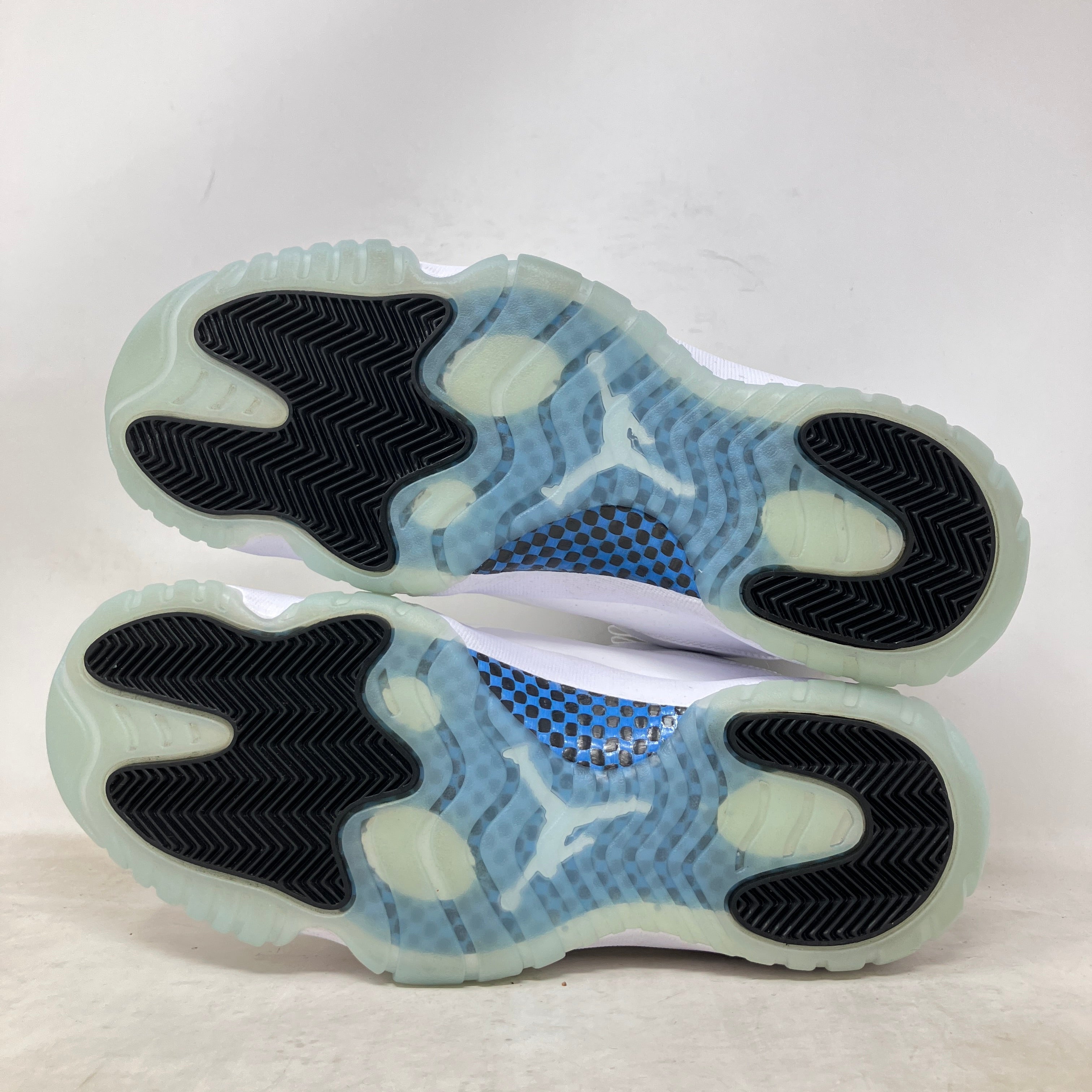 Jordan 11 Retro Low Legend Blue