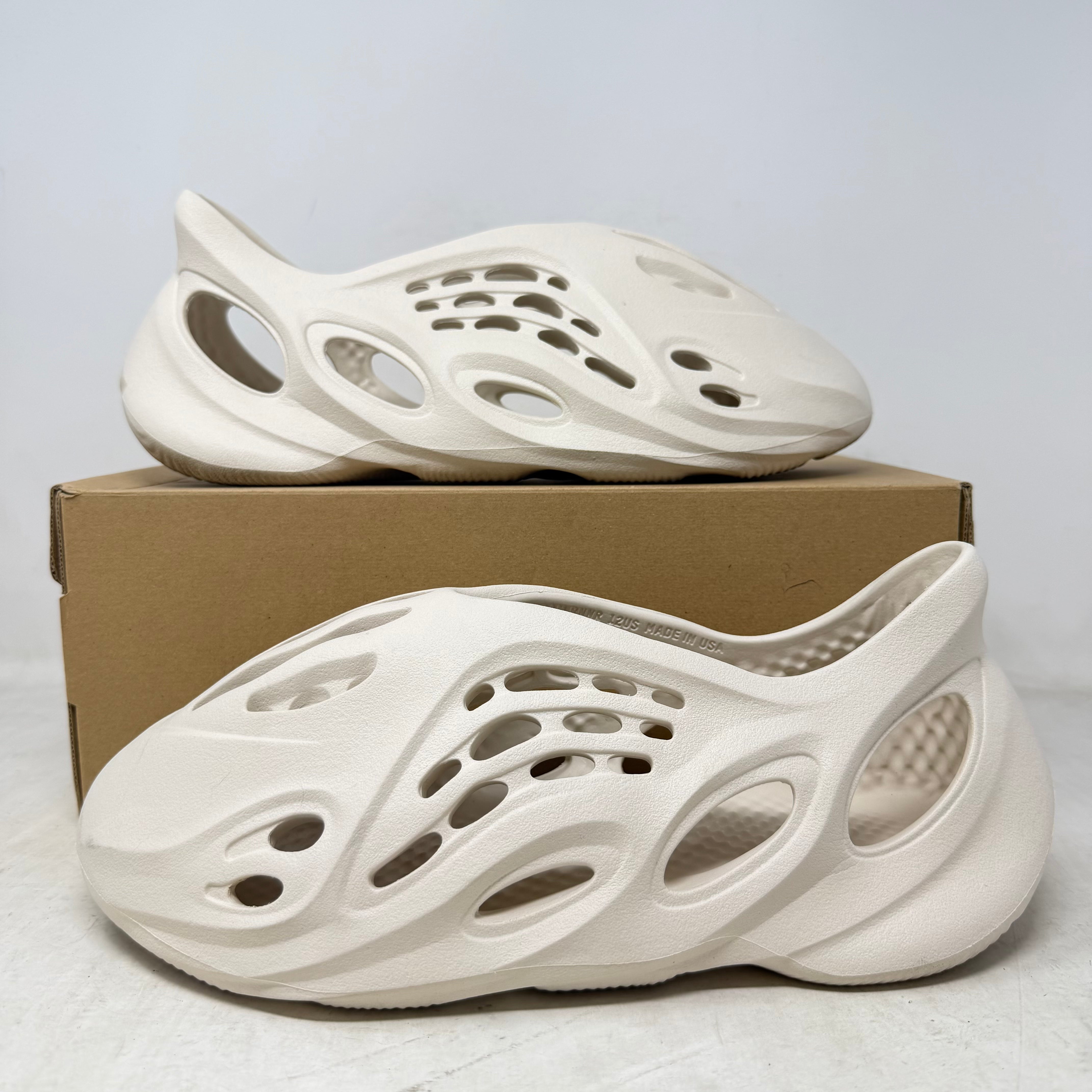 adidas Yeezy Foam RNNR Ararat