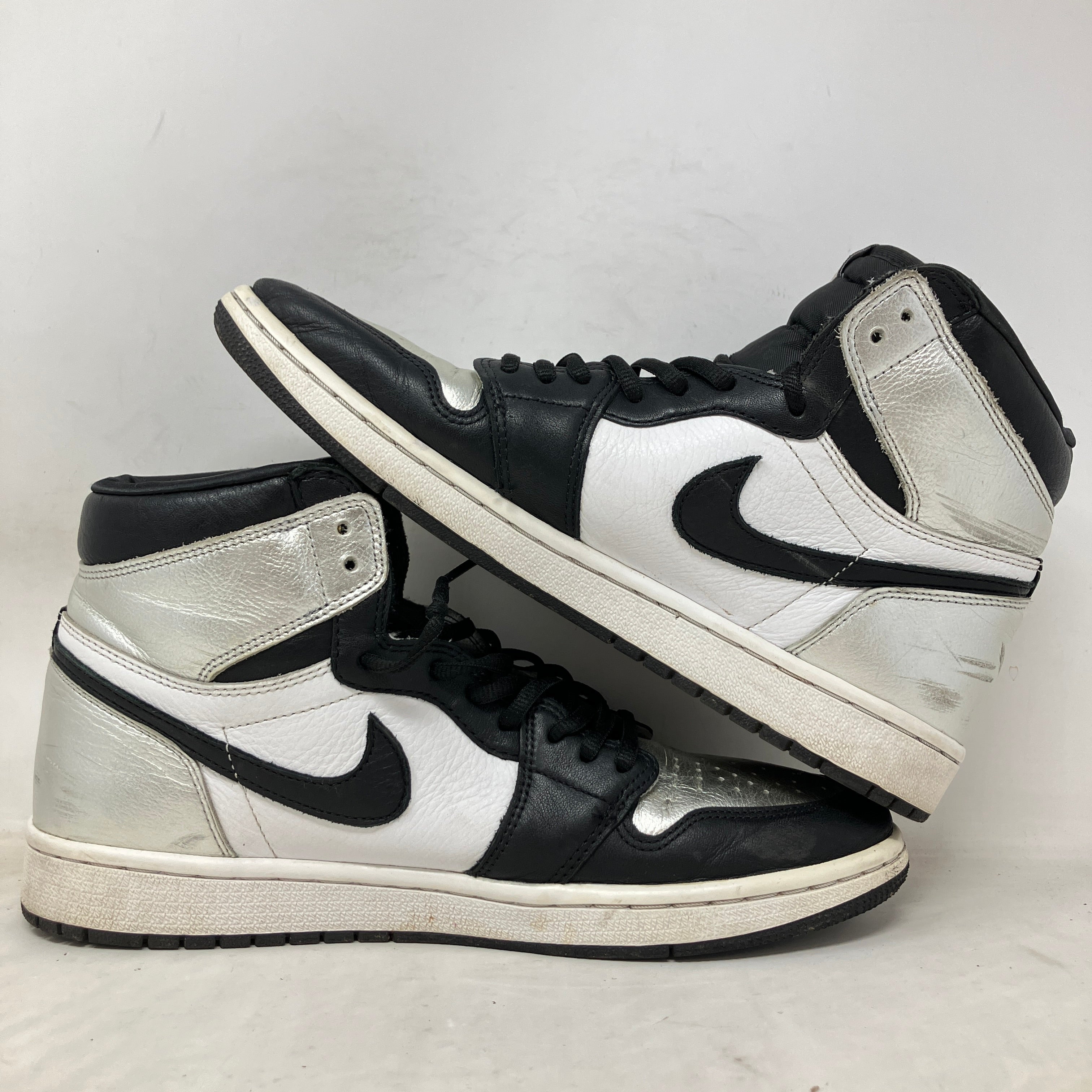 Jordan 1 Retro High Silver Toe (Women's)