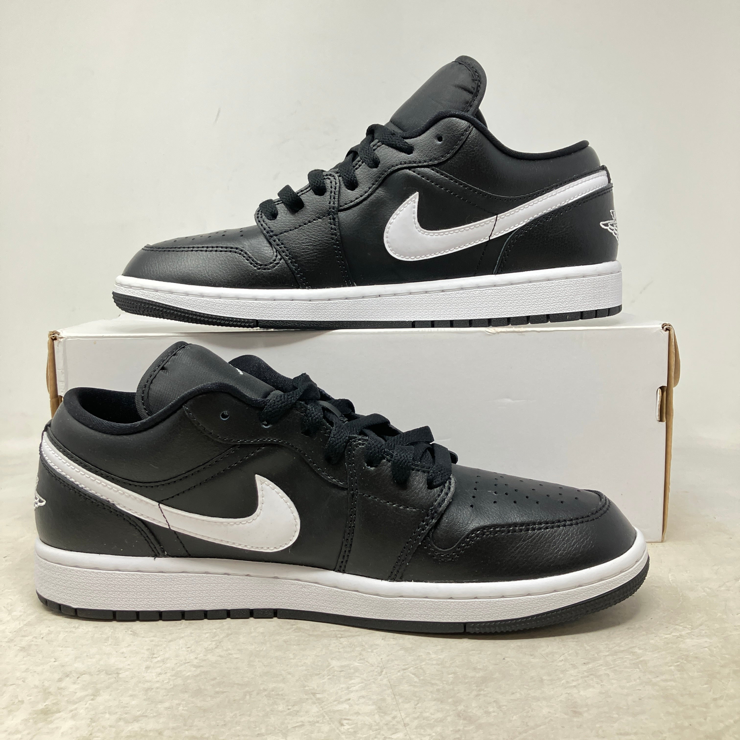 Jordan 1 Low Black White (2022) (Women's)